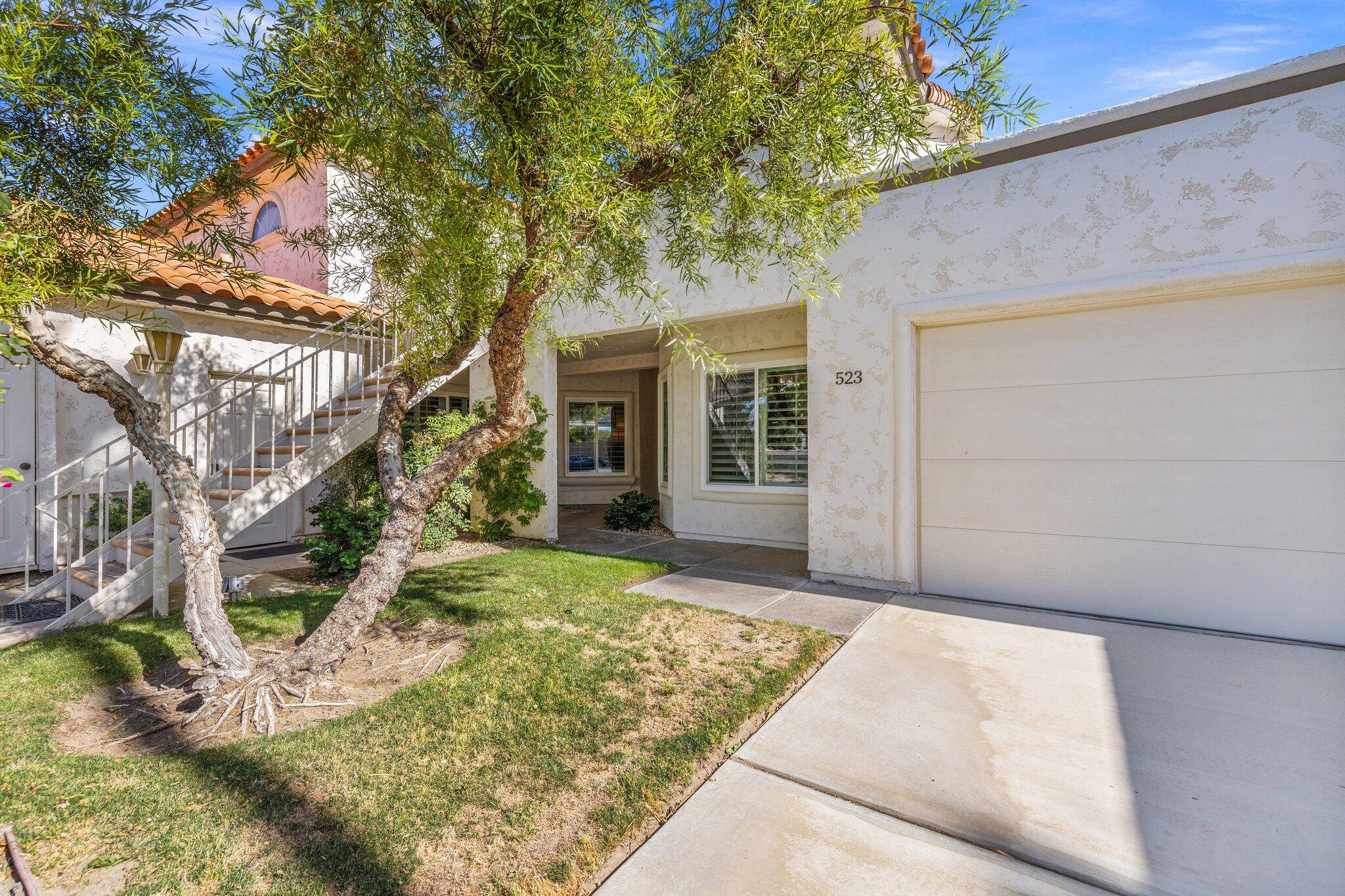 Palm Desert, CA 92211,523 Desert Falls DR N