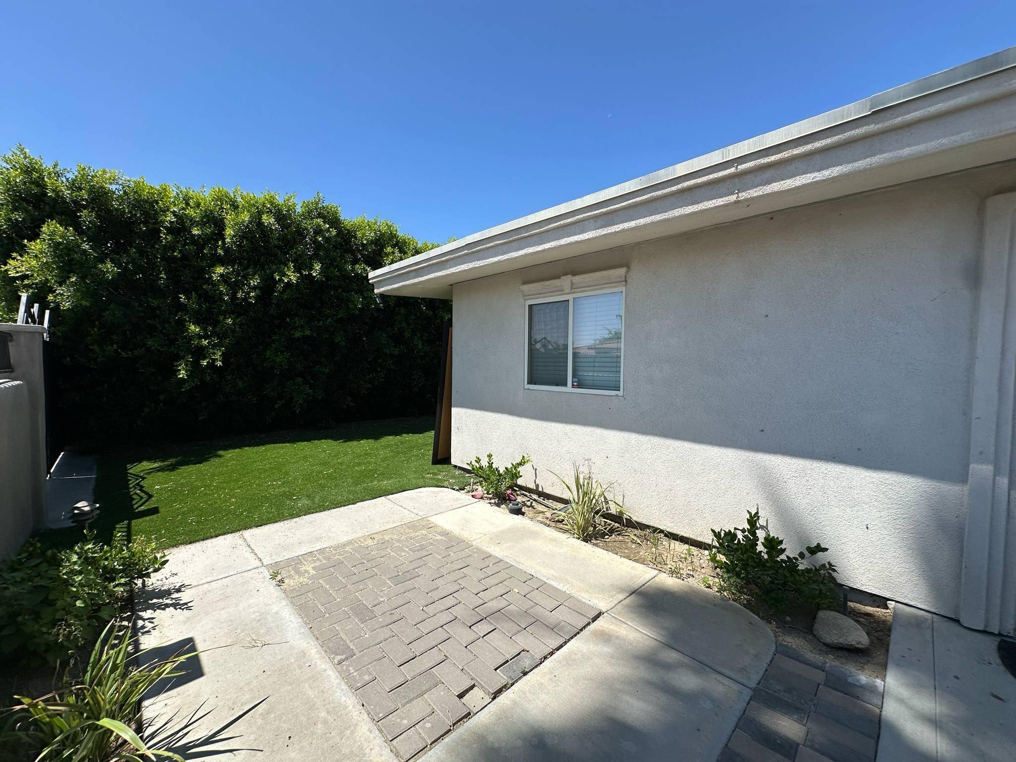 Palm Springs, CA 92264,725 S Mountain View DR