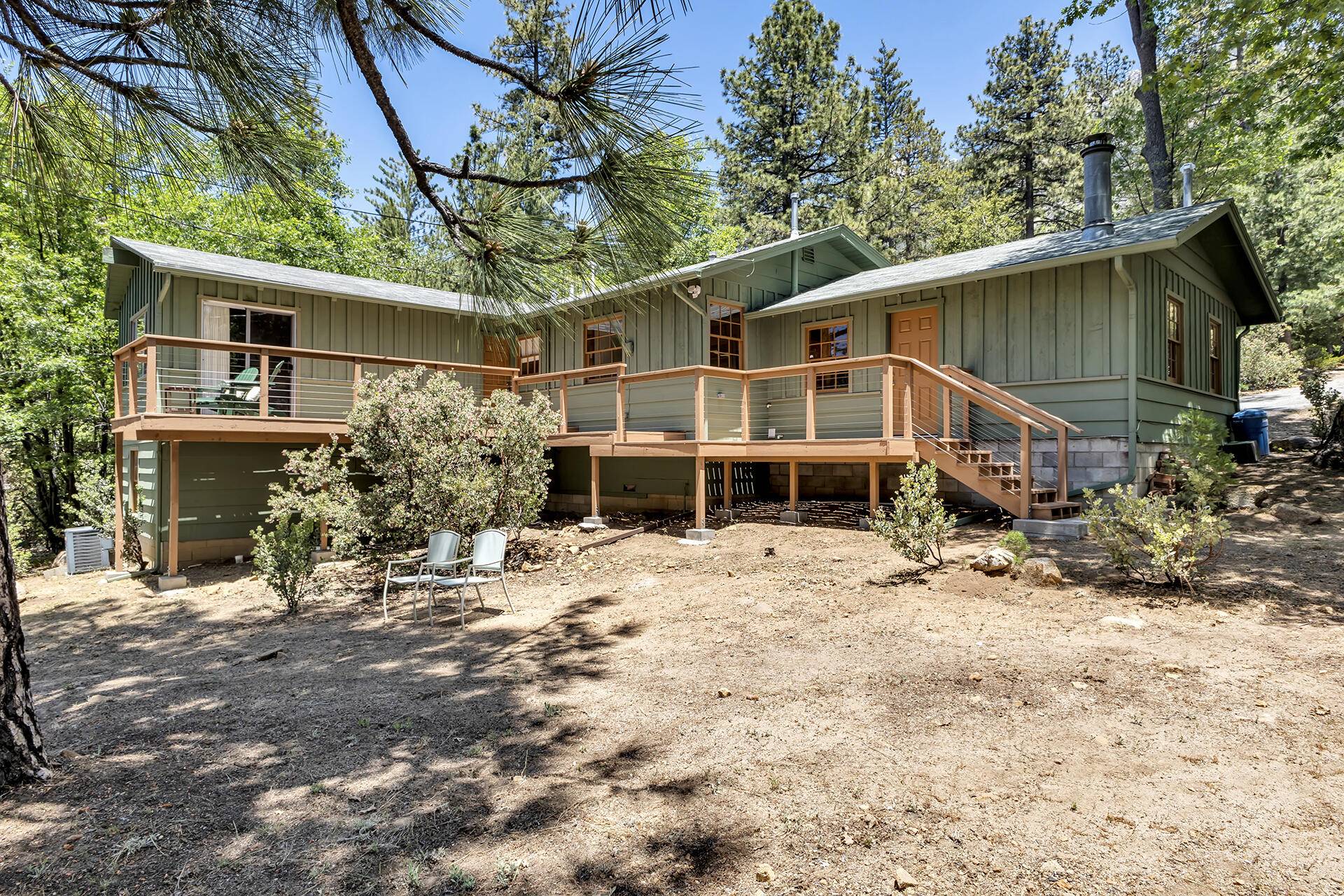 Idyllwild, CA 92549,25465 Seneca DR