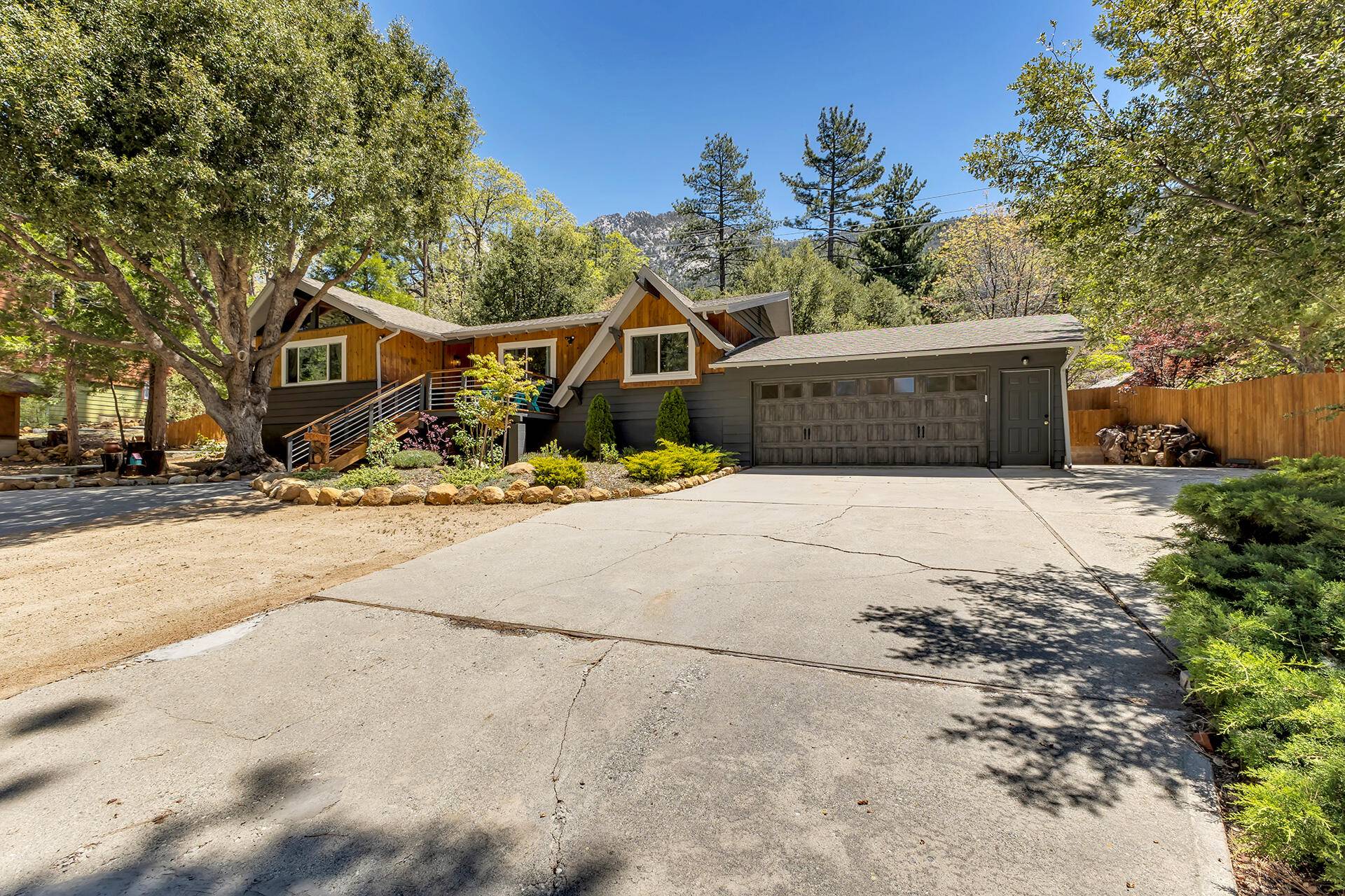 Idyllwild, CA 92549,25440 Rim Rock RD