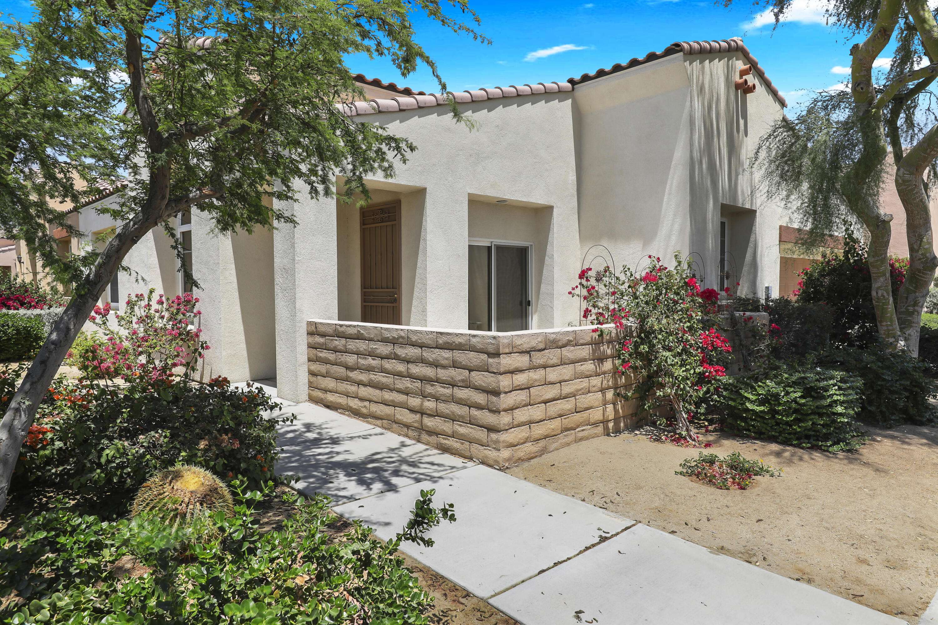 La Quinta, CA 92253,47788 Dancing Butterfly