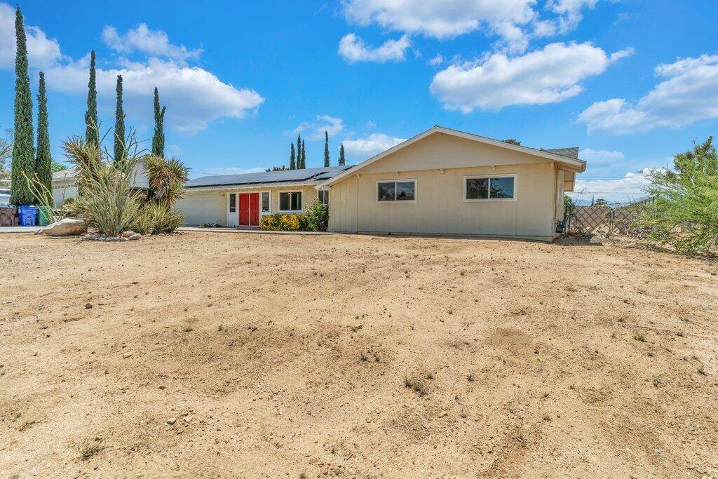Yucca Valley, CA 92284,7592 Hanford AVE