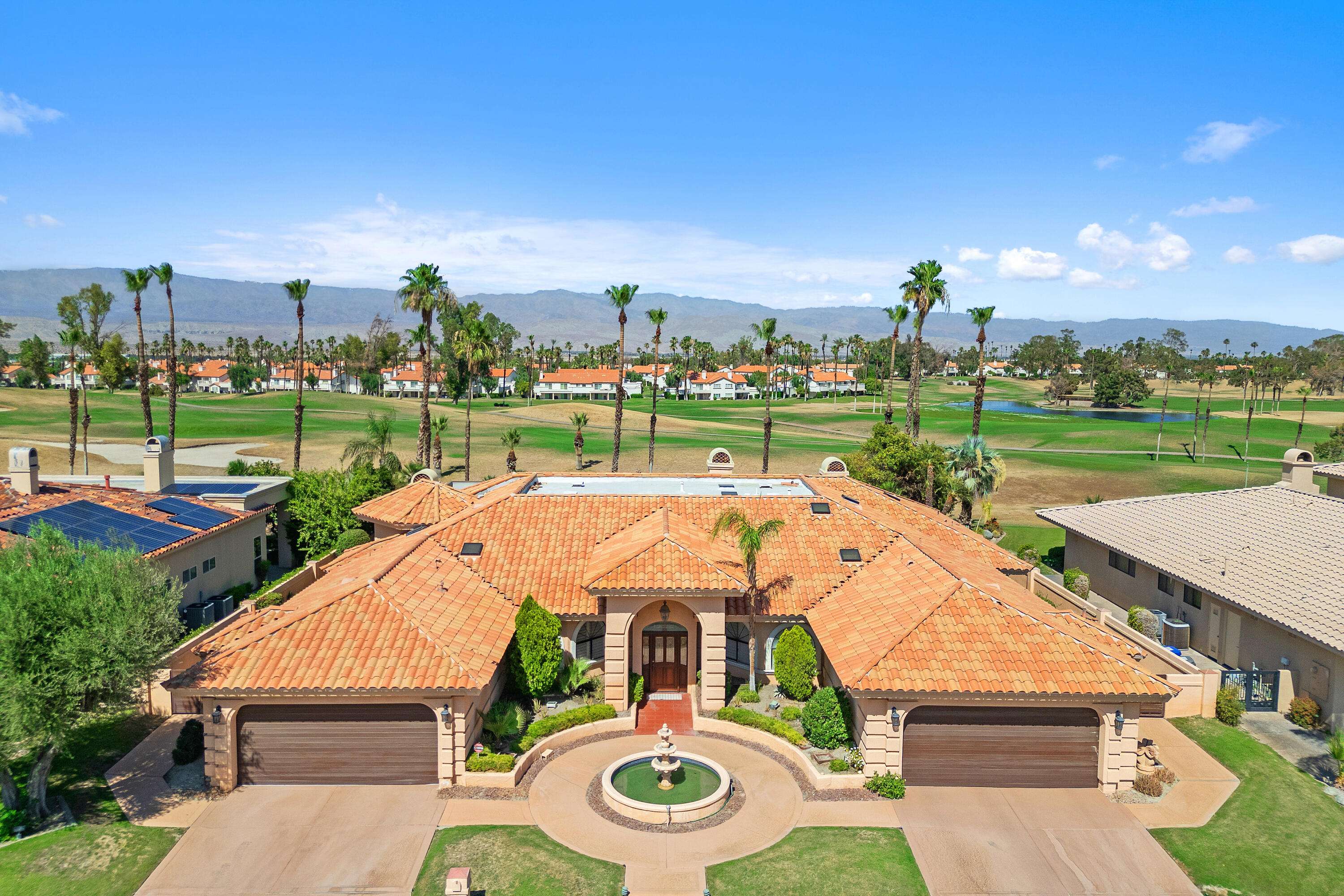 Palm Desert, CA 92211,346 Crest Lake DR