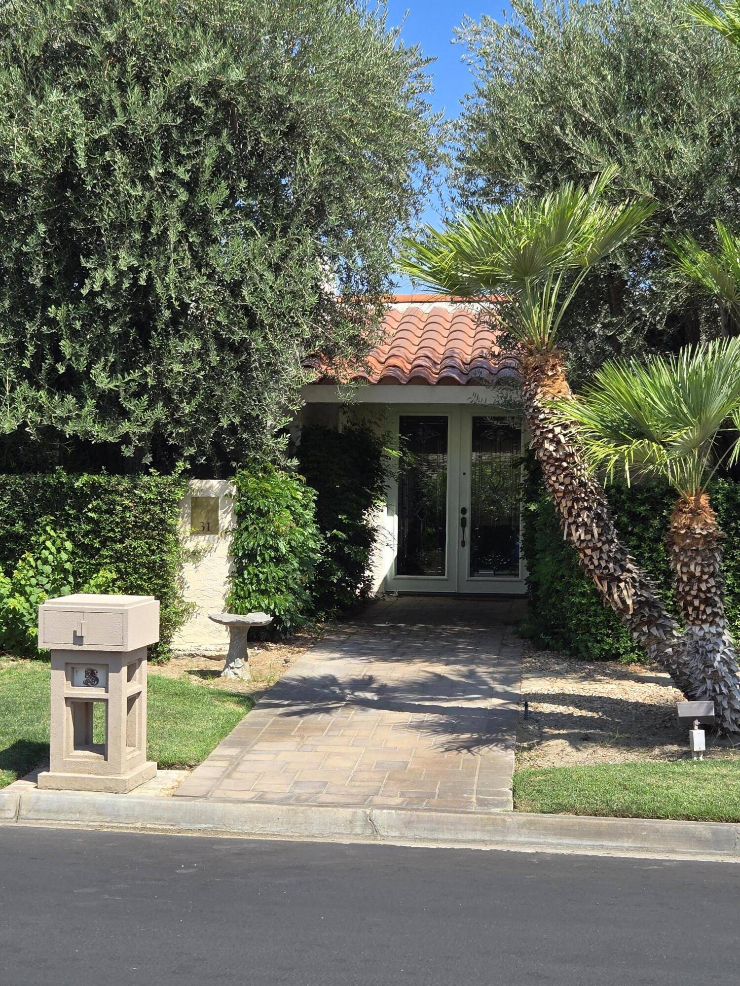 Rancho Mirage, CA 92270,31 Stanford DR