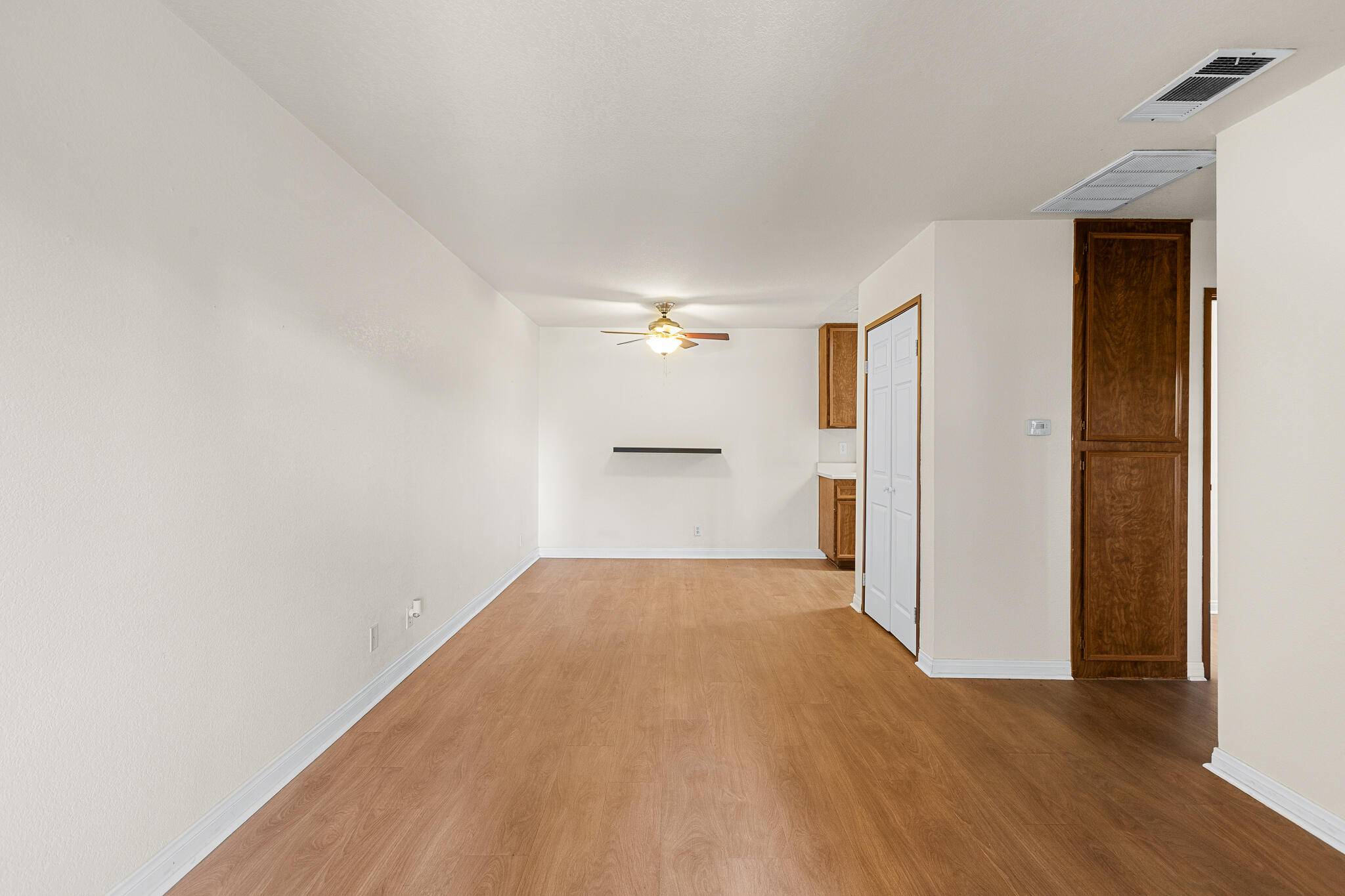 Palm Springs, CA 92262,2809 N Los Felices CIR E #G111