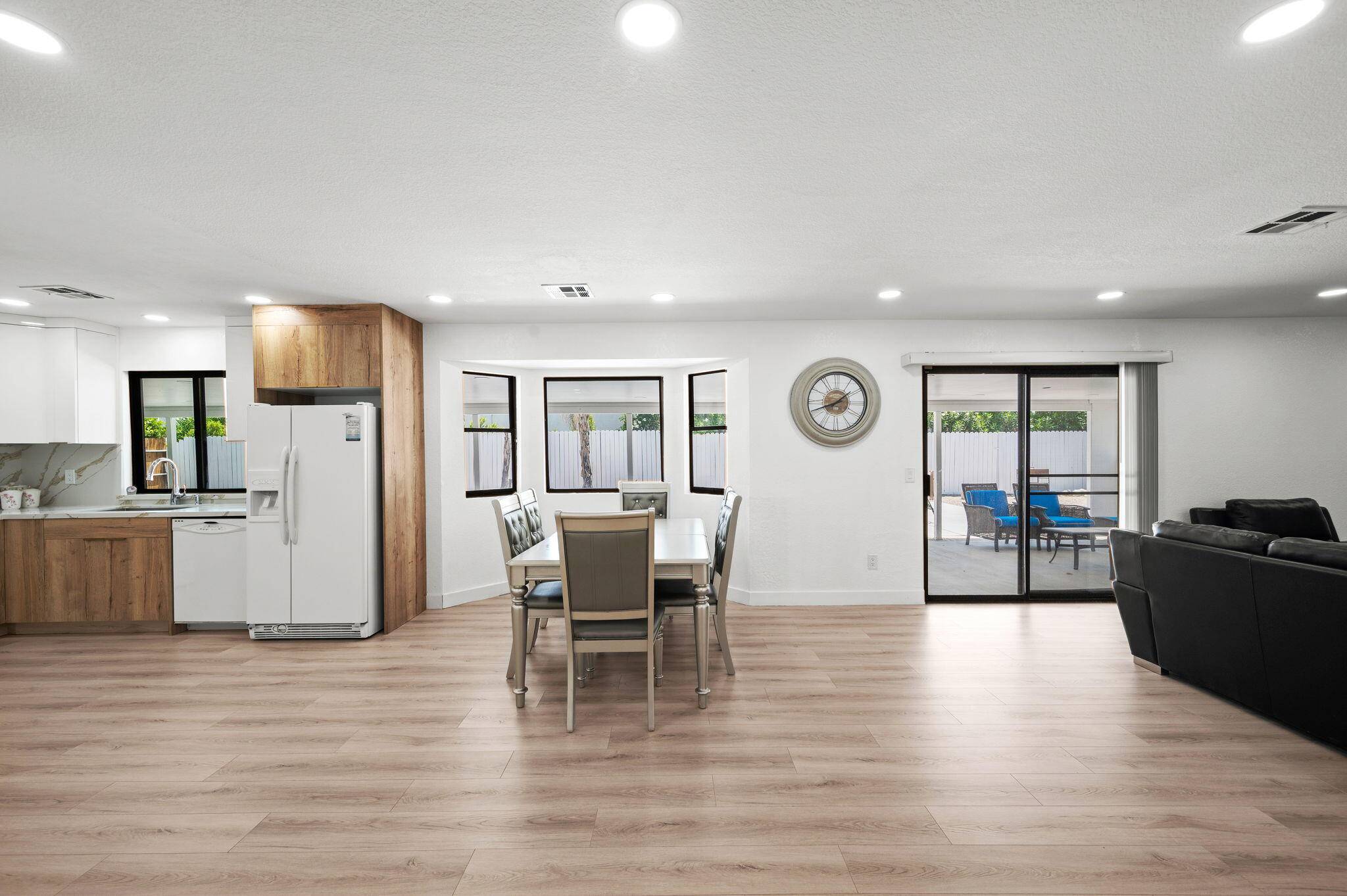 Palm Springs, CA 92262,2901 E Via Escuela