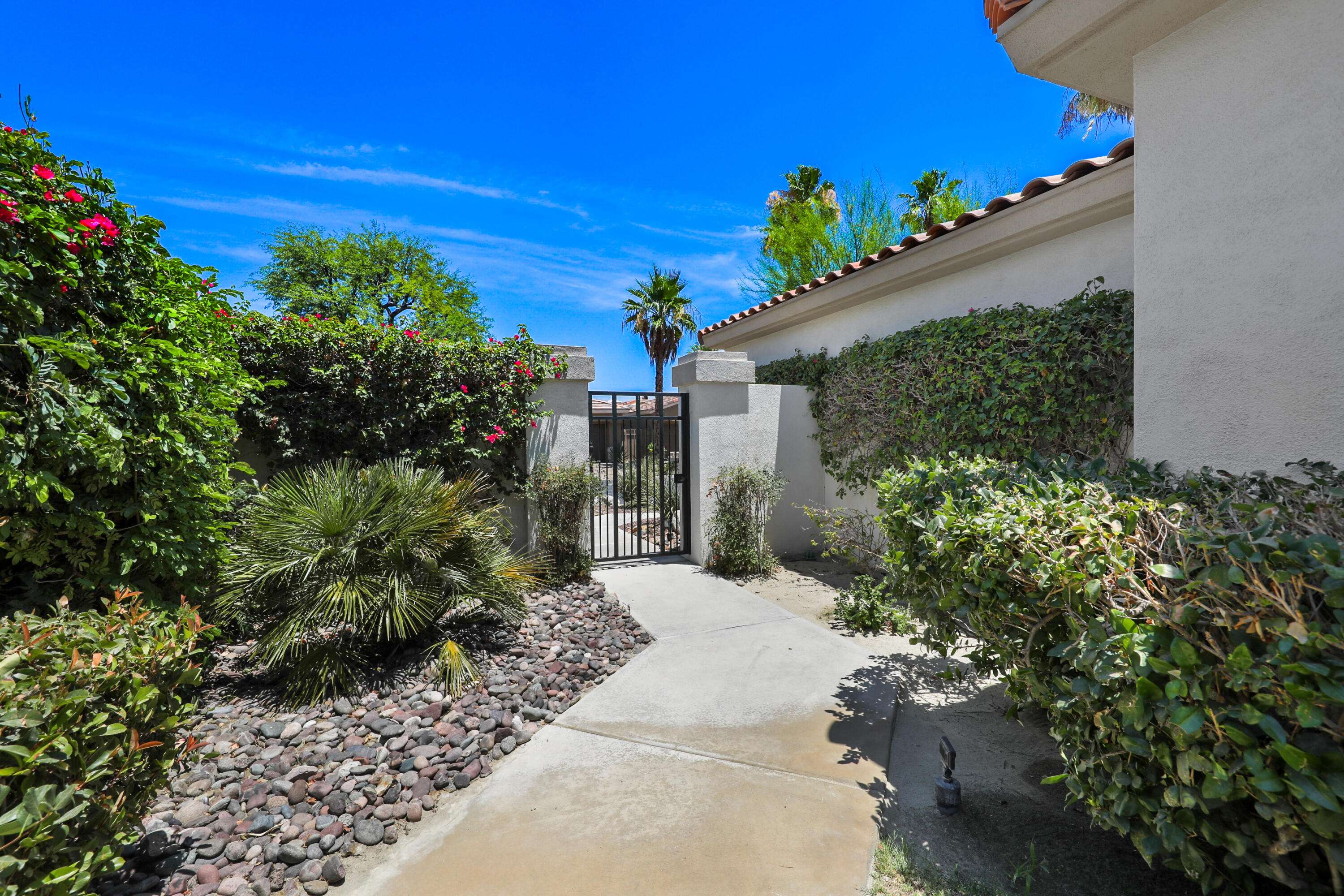 Palm Desert, CA 92211,479 Desert Holly DR