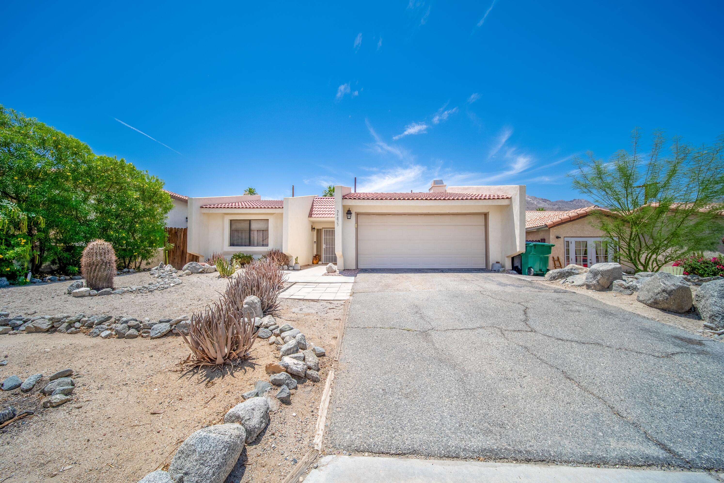 La Quinta, CA 92253,54825 Avenida Carranza