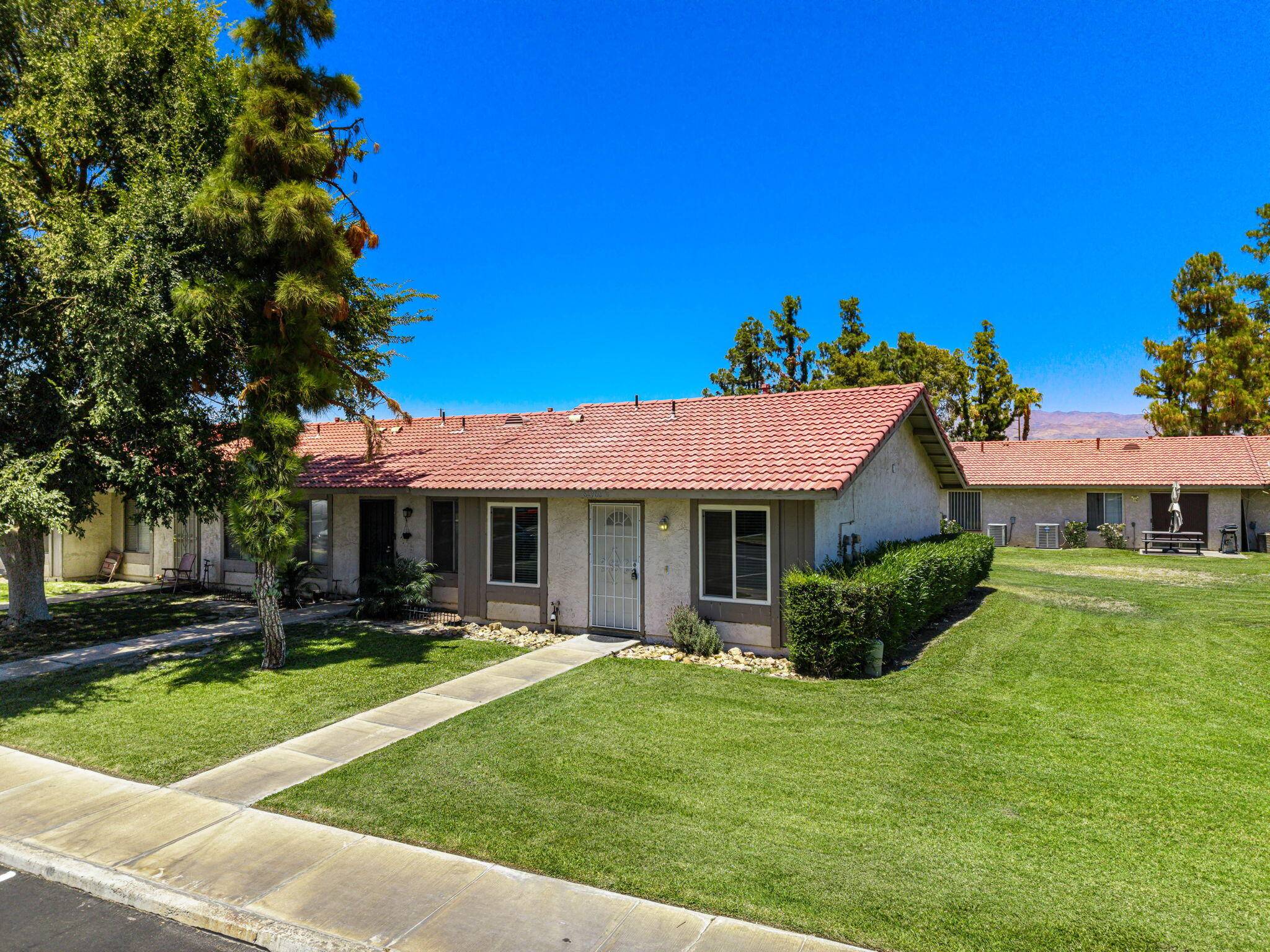 Indio, CA 92201,82900 Davis DR
