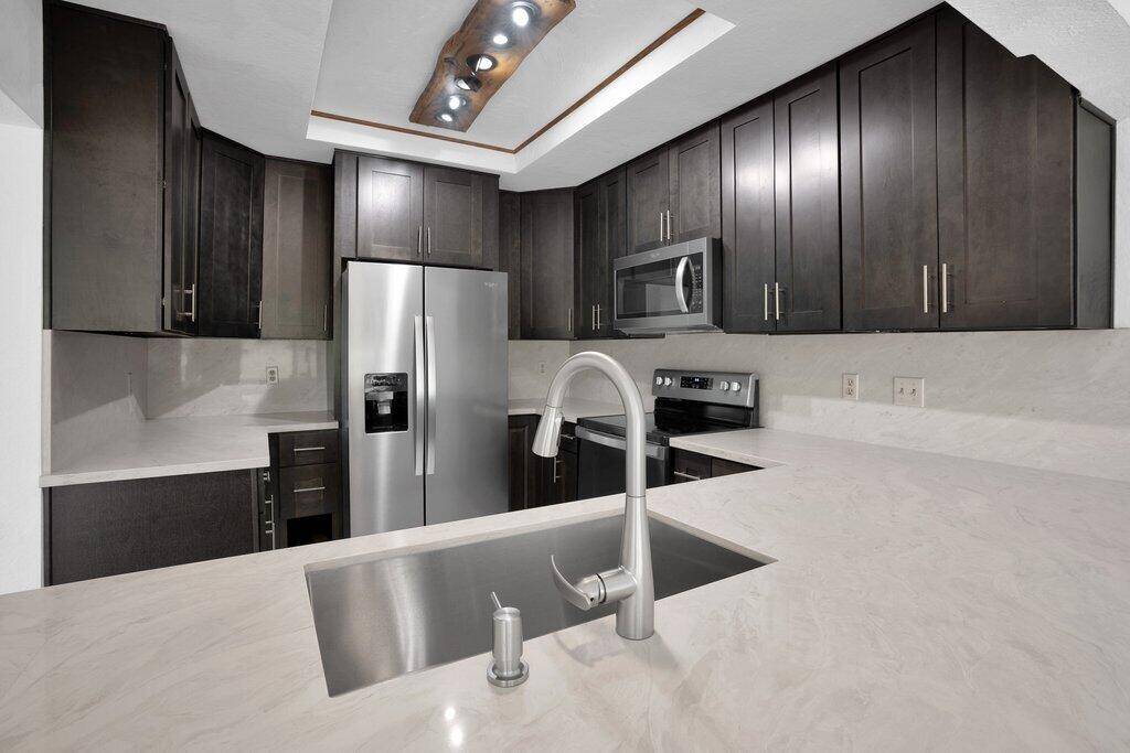 Palm Desert, CA 92211,77623 Woodhaven DR S