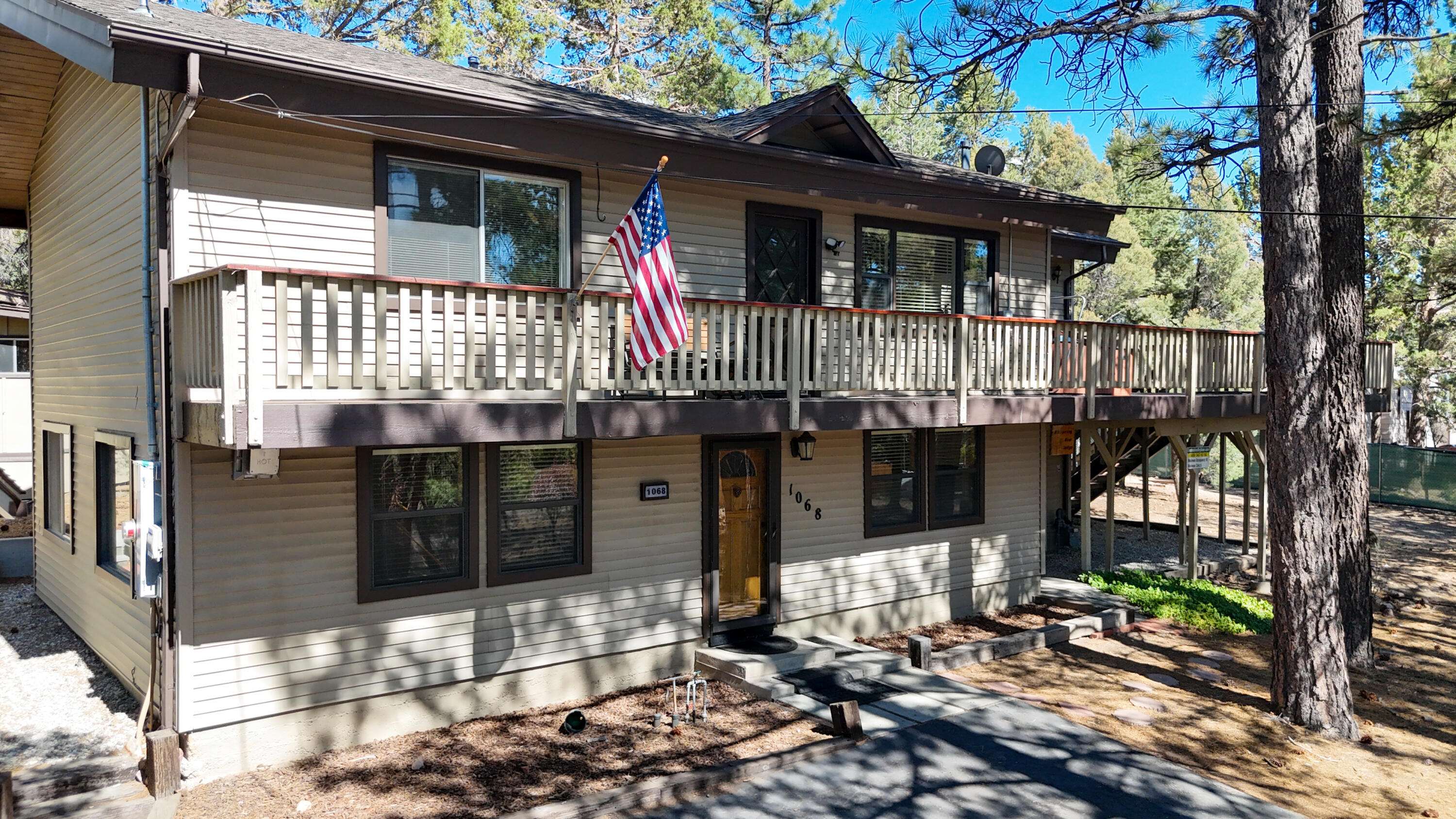 Big Bear City, CA 92314,1068 Lookout Mountain RD