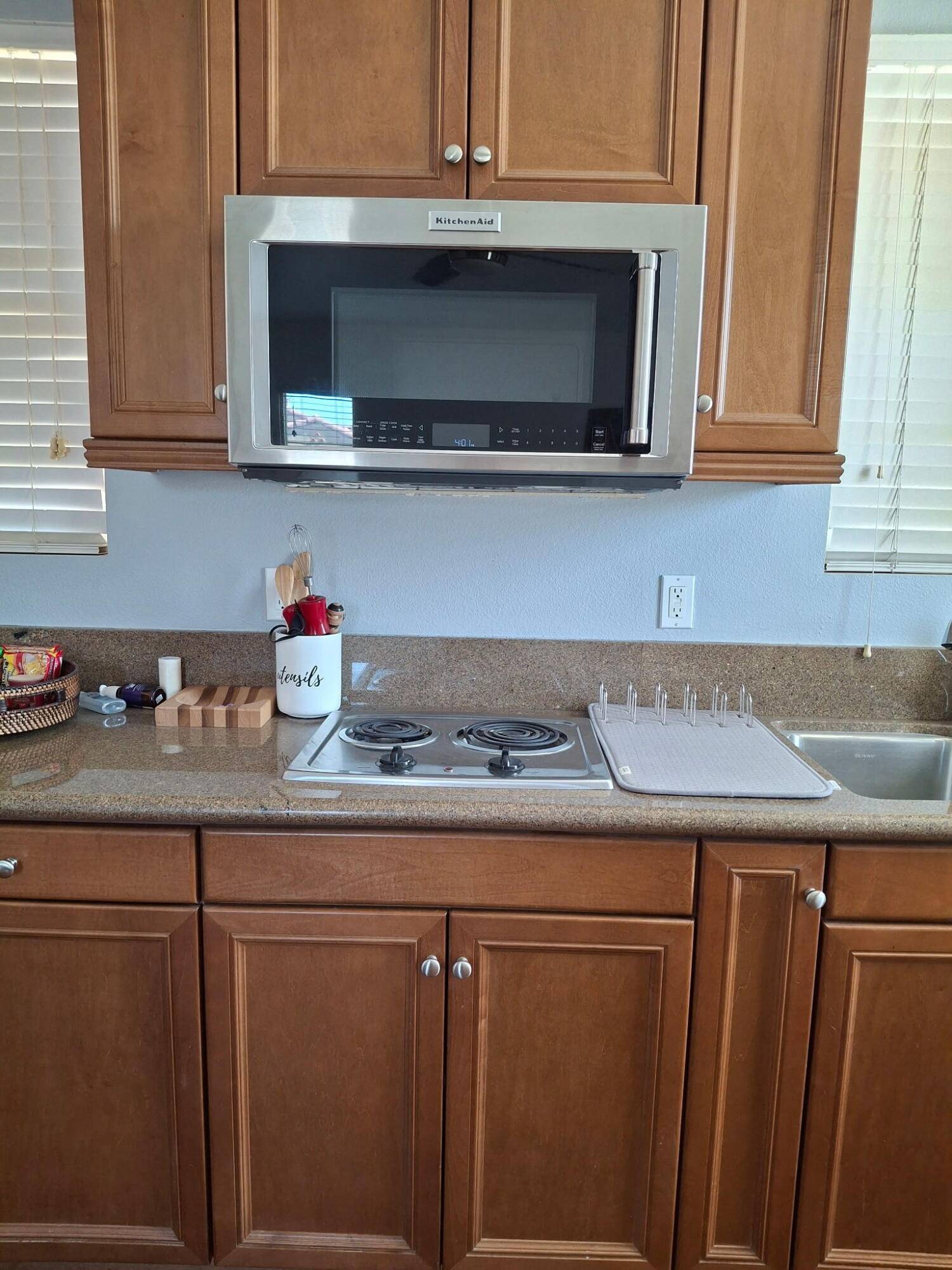 Palm Desert, CA 92211,687 Calle Vibrante