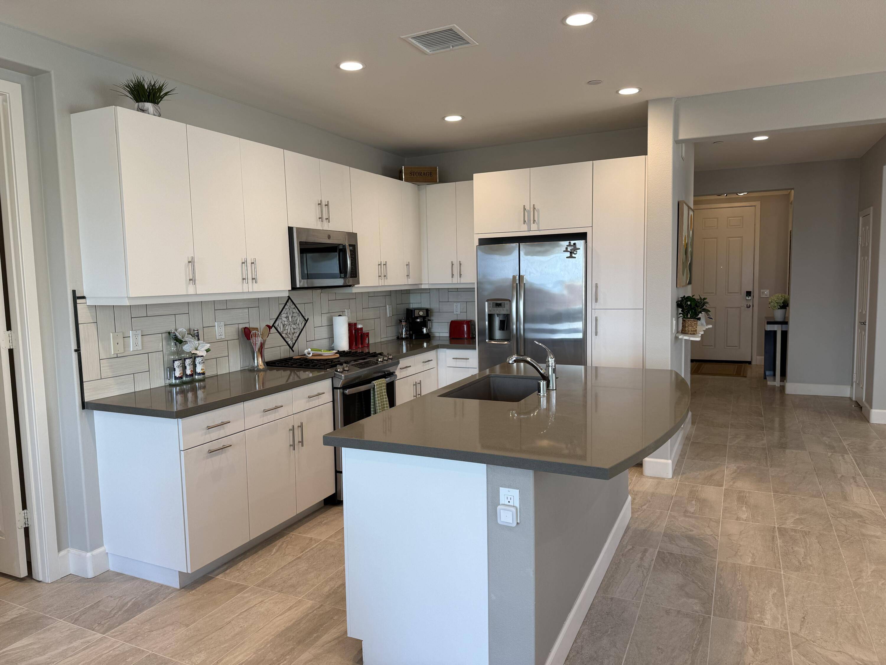 Indio, CA 92201,82721 Rosewood DR