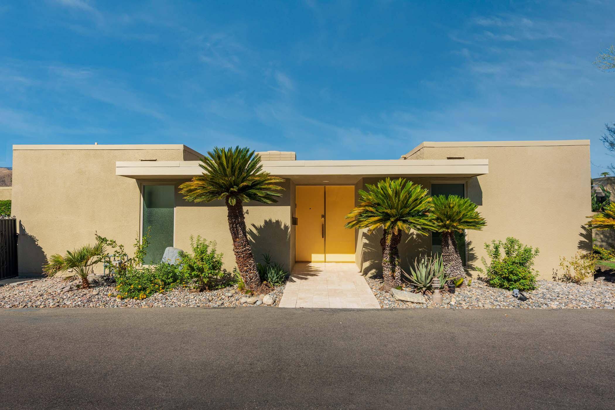 Rancho Mirage, CA 92270,70164 Frank Sinatra DR