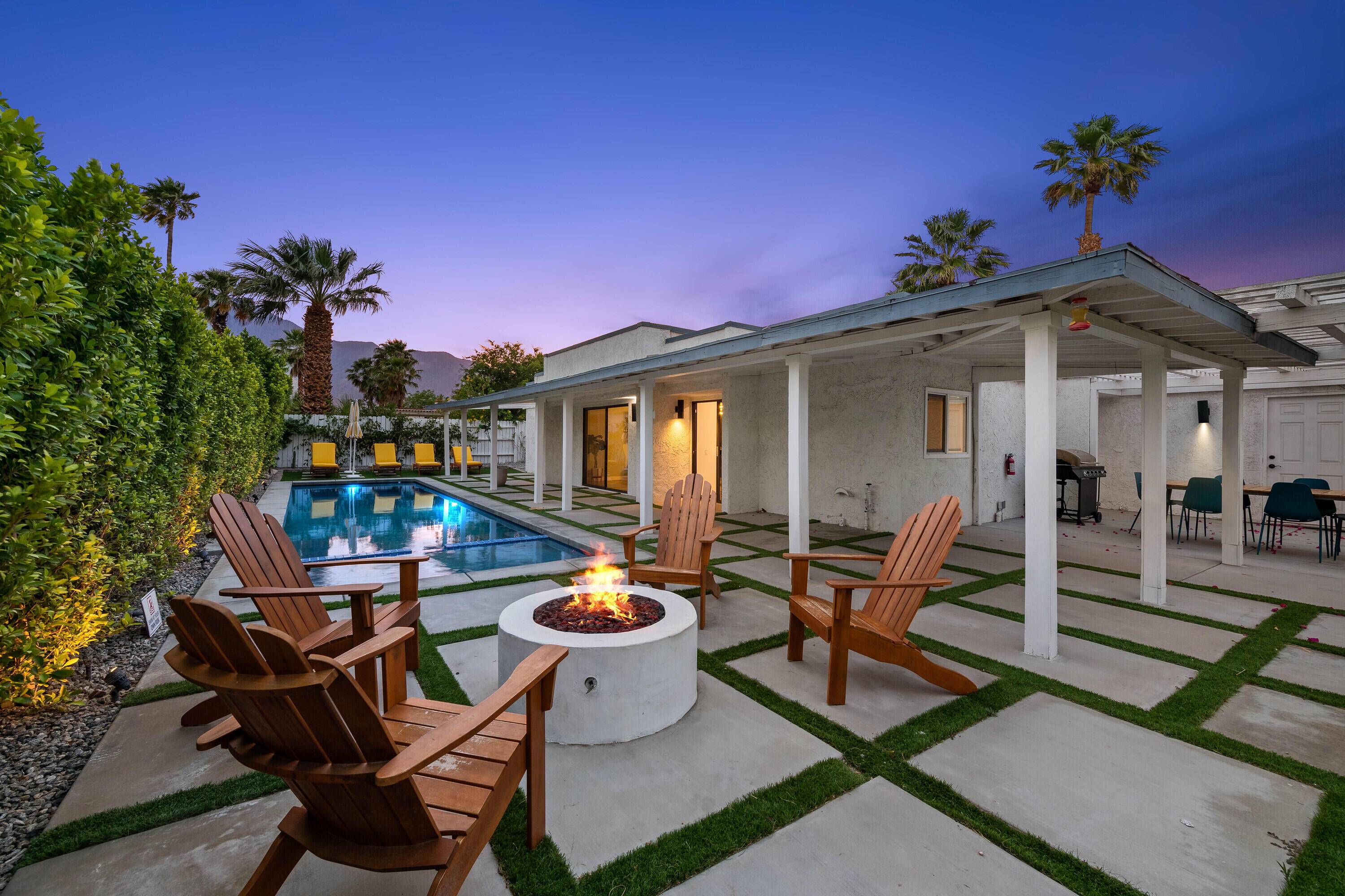 Palm Springs, CA 92262,1433 E Caleta WAY