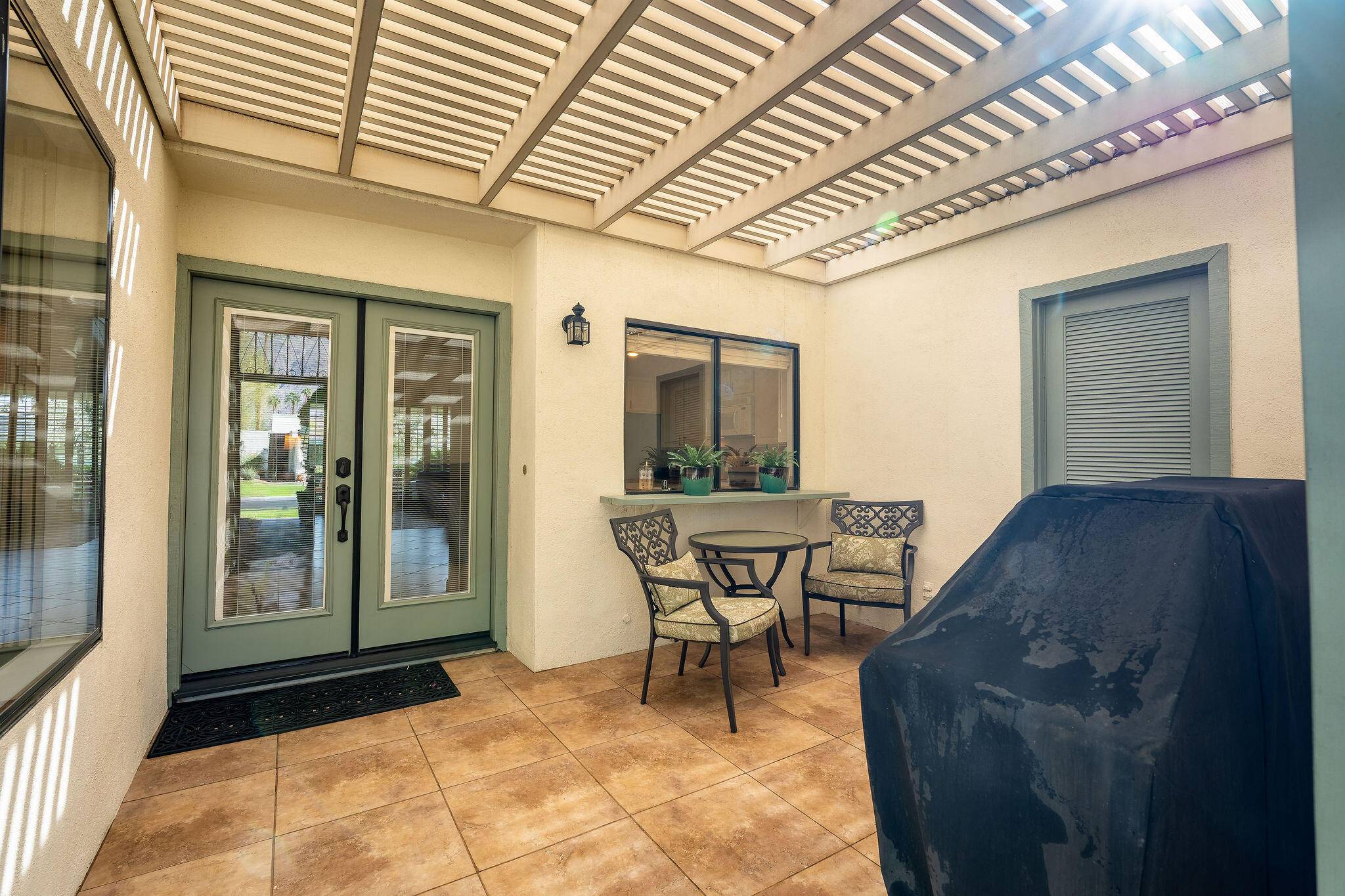 Palm Springs, CA 92264,1004 Saint Thomas CIR