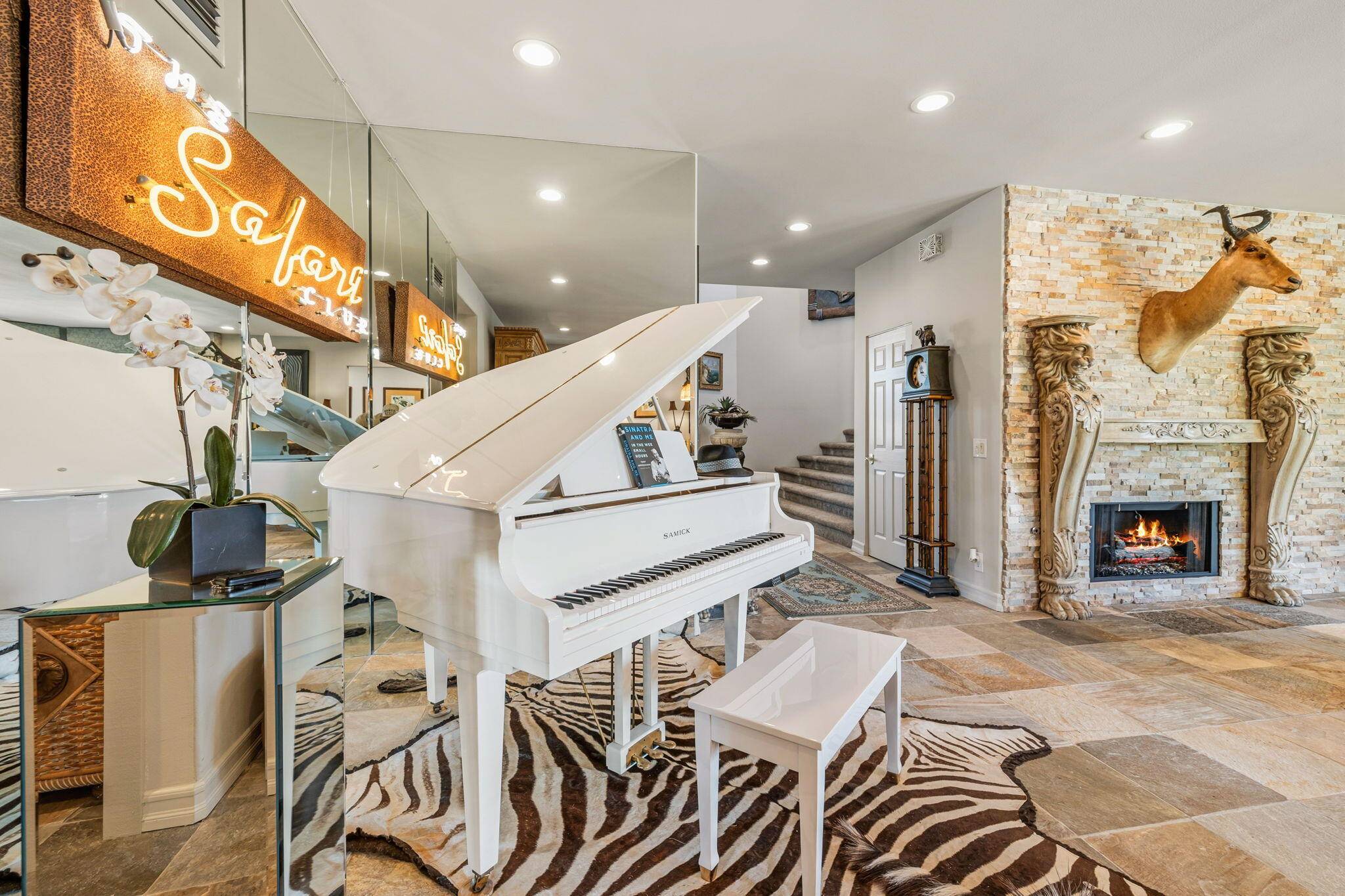 Rancho Mirage, CA 92270,210 Desert Lakes DR