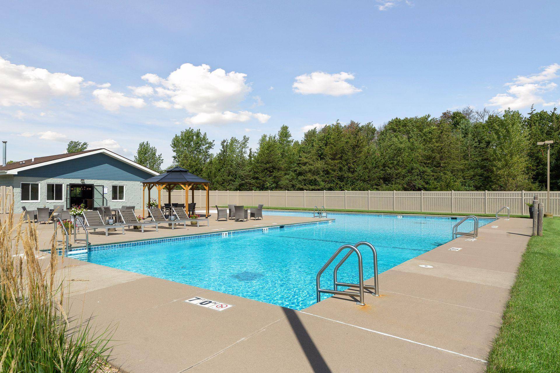 Hudson, WI 54016,855 Crane Hill Trail
