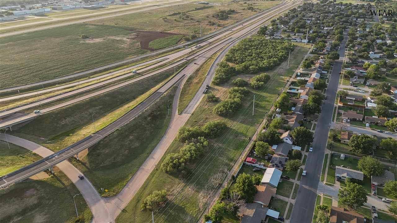 Wichita Falls, TX 76302,4901 HENRY S GRACE FREEWAY