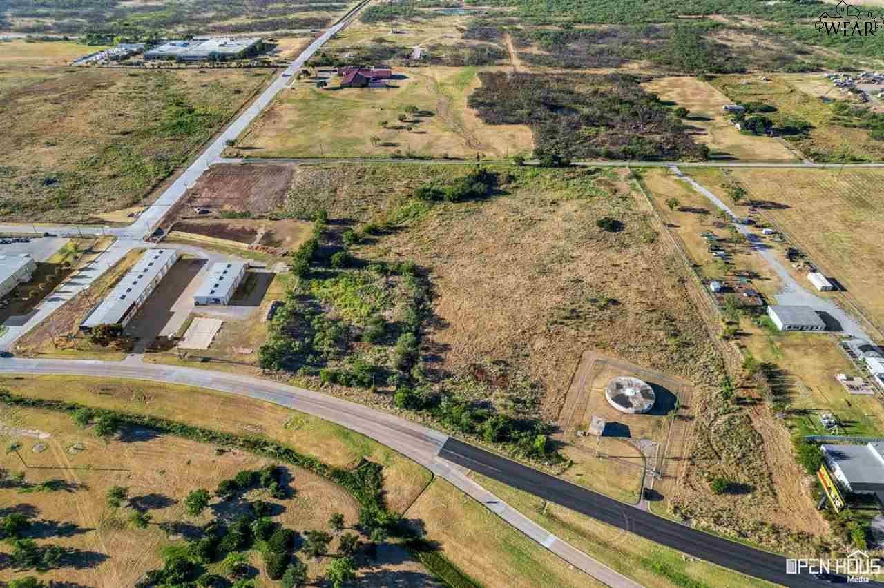Wichita Falls, TX 76302,2515 E CENTRAL FREEWAY