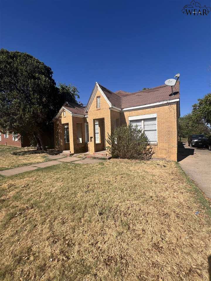 Wichita Falls, TX 76301,1205 AUSTIN STREET