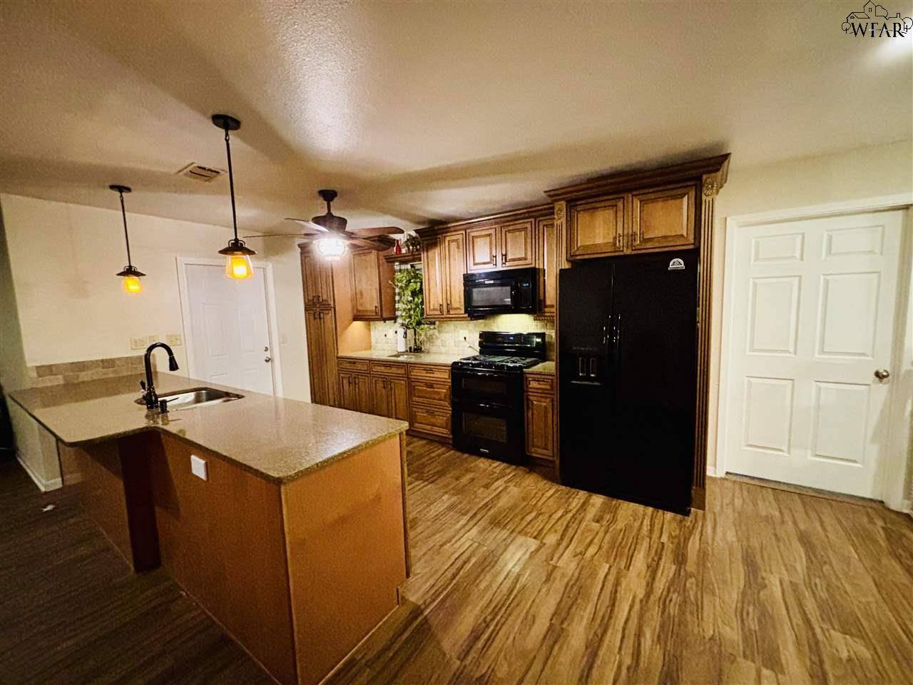 Wichita Falls, TX 76302,2905 S BANDERA DRIVE