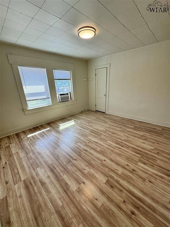 Wichita Falls, TX 76301,2304 ROBERTS AVENUE #unit D