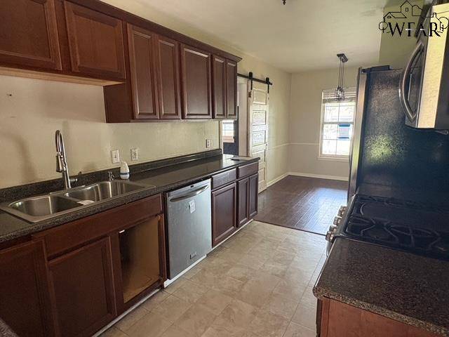 Henrietta, TX 76365,903 E IKARD STREET