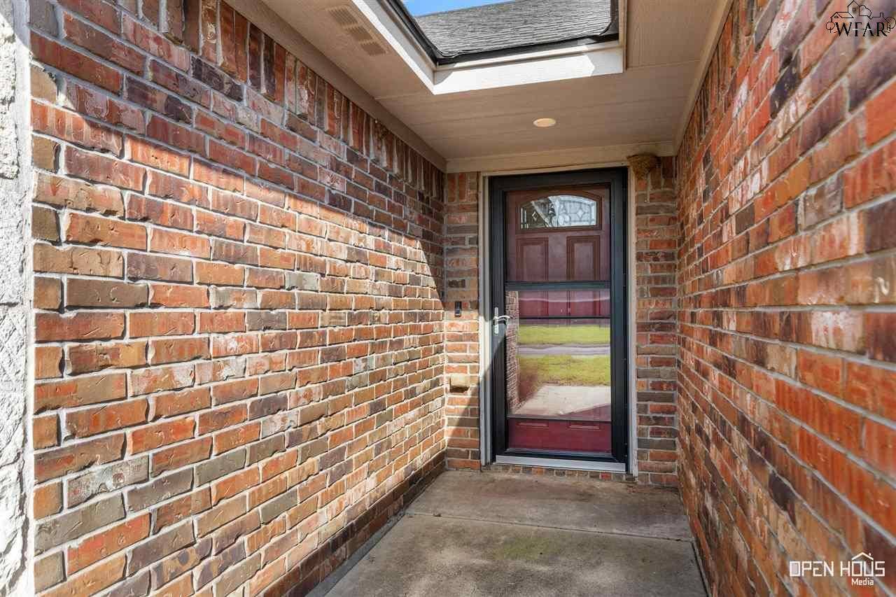 Henrietta, TX 76365,1438 LARIAT TRAIL