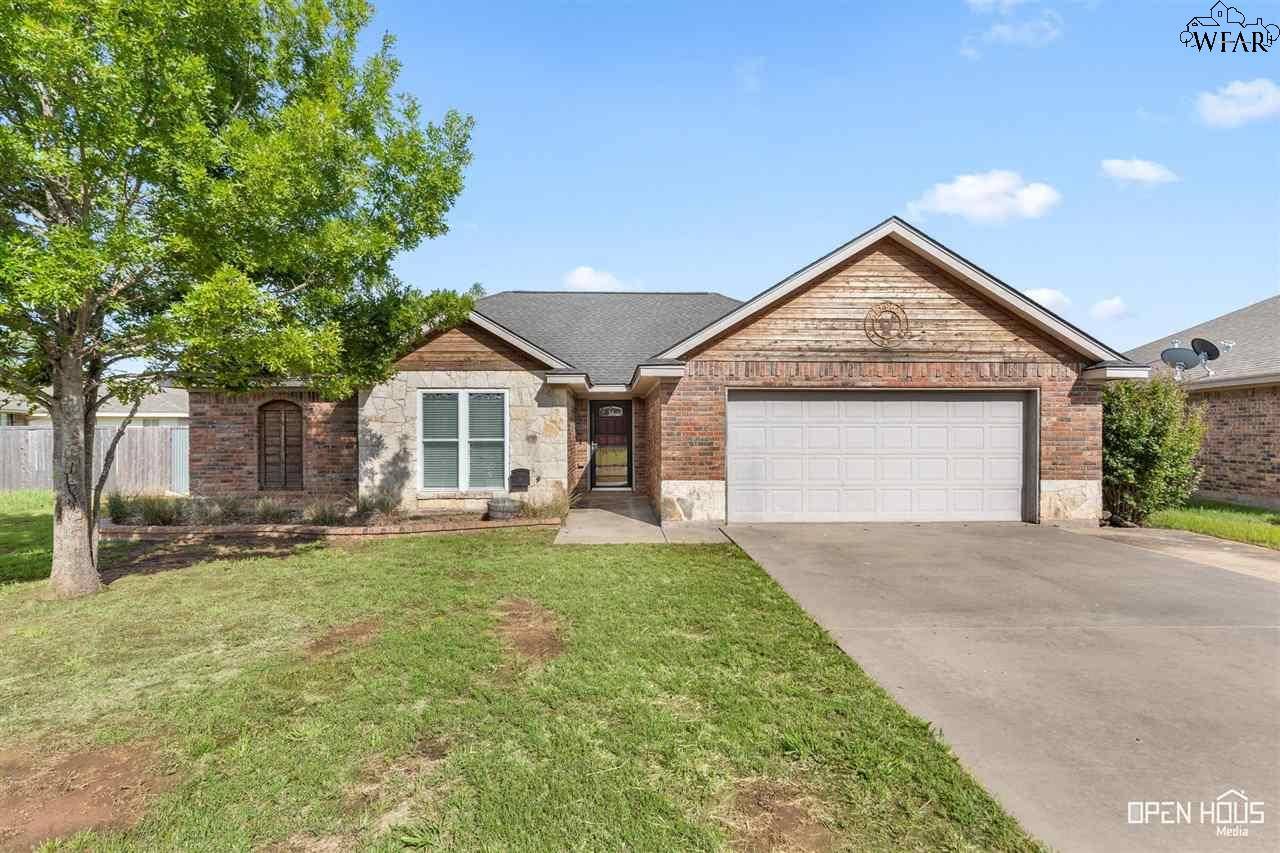 Henrietta, TX 76365,1438 LARIAT TRAIL