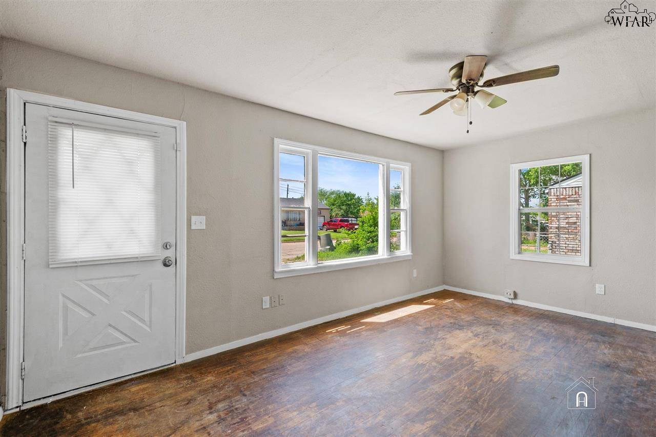 Wichita Falls, TX 76301,1633 LUCAS AVENUE