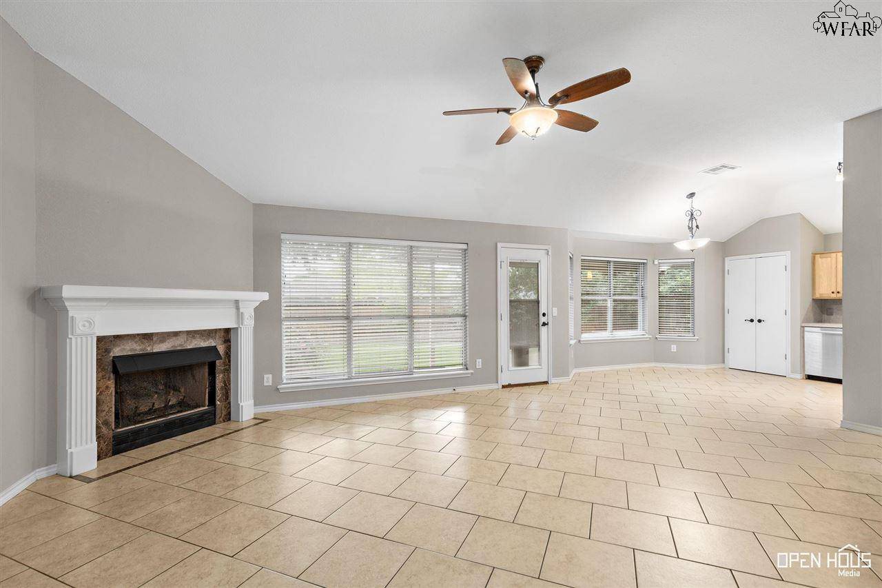 Wichita Falls, TX 76310,5509 LONG LEAF DRIVE