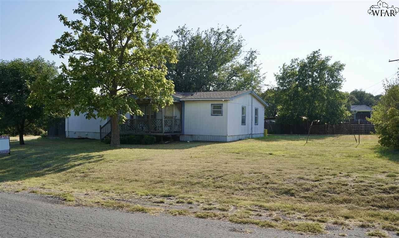 Iowa Park, TX 76367,406 HAWTHORNE AVENUE