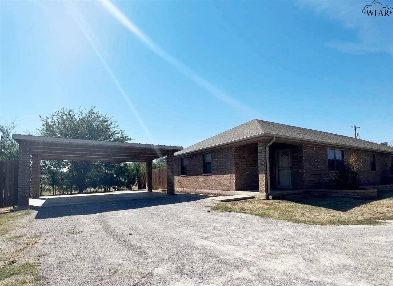 Iowa Park, TX 76367,1201 N PACIFIC AVENUE #Duplex A