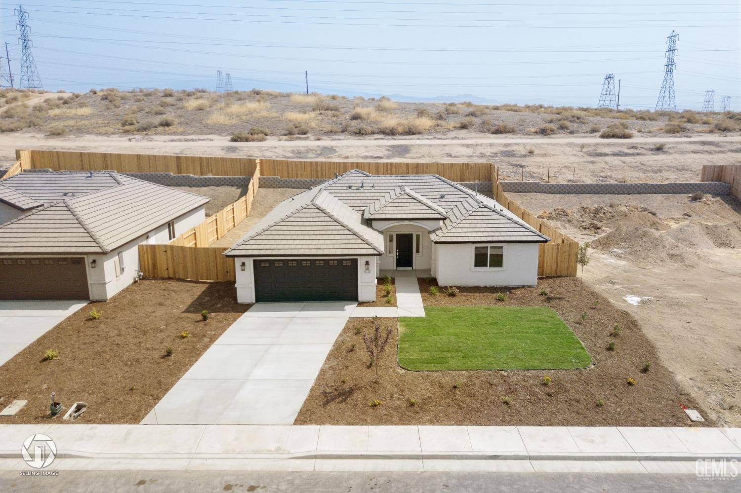 Shafter, CA 93263,608 Sinatra Way
