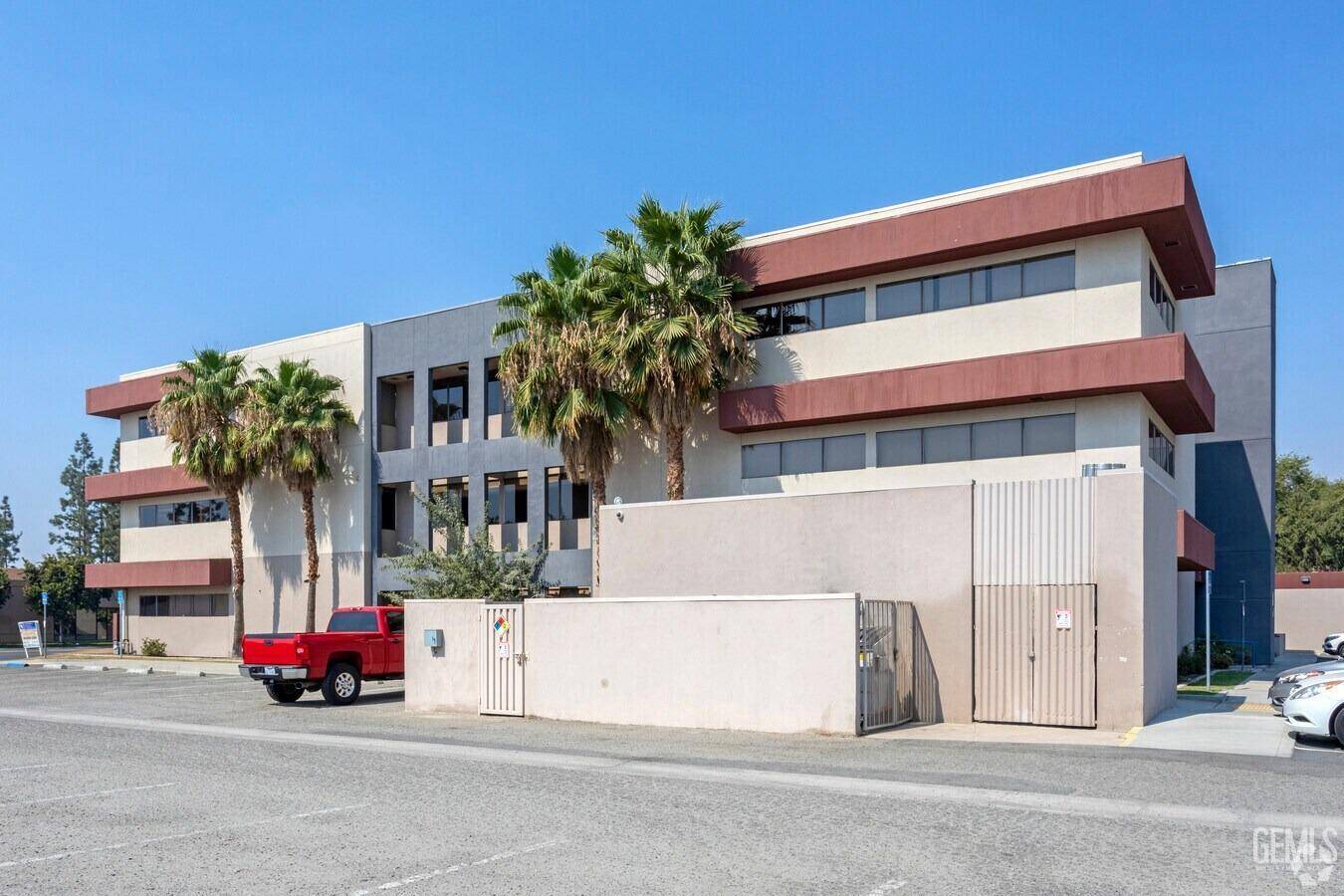 Bakersfield, CA 93301,3550 Q Street #302