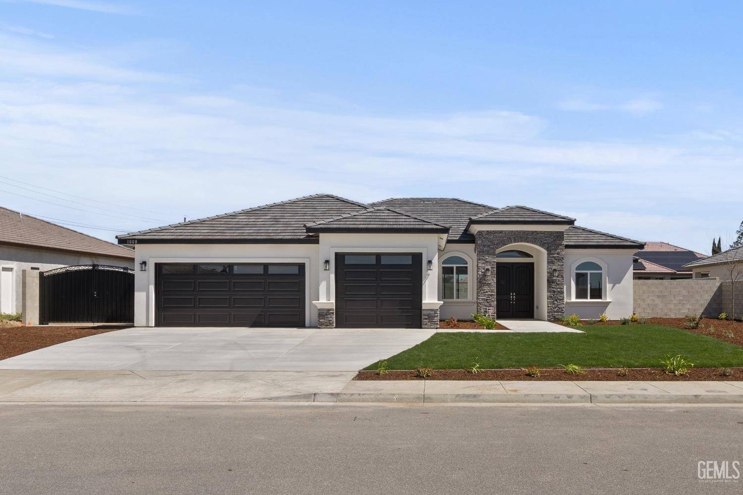 Shafter, CA 93263,1008 Eckmann Street