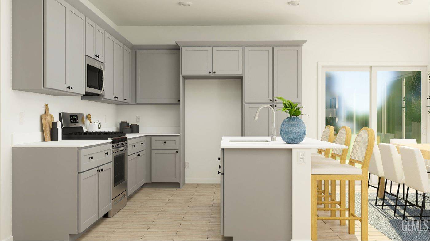 Shafter, CA 93263,9627 Redwood River Lane