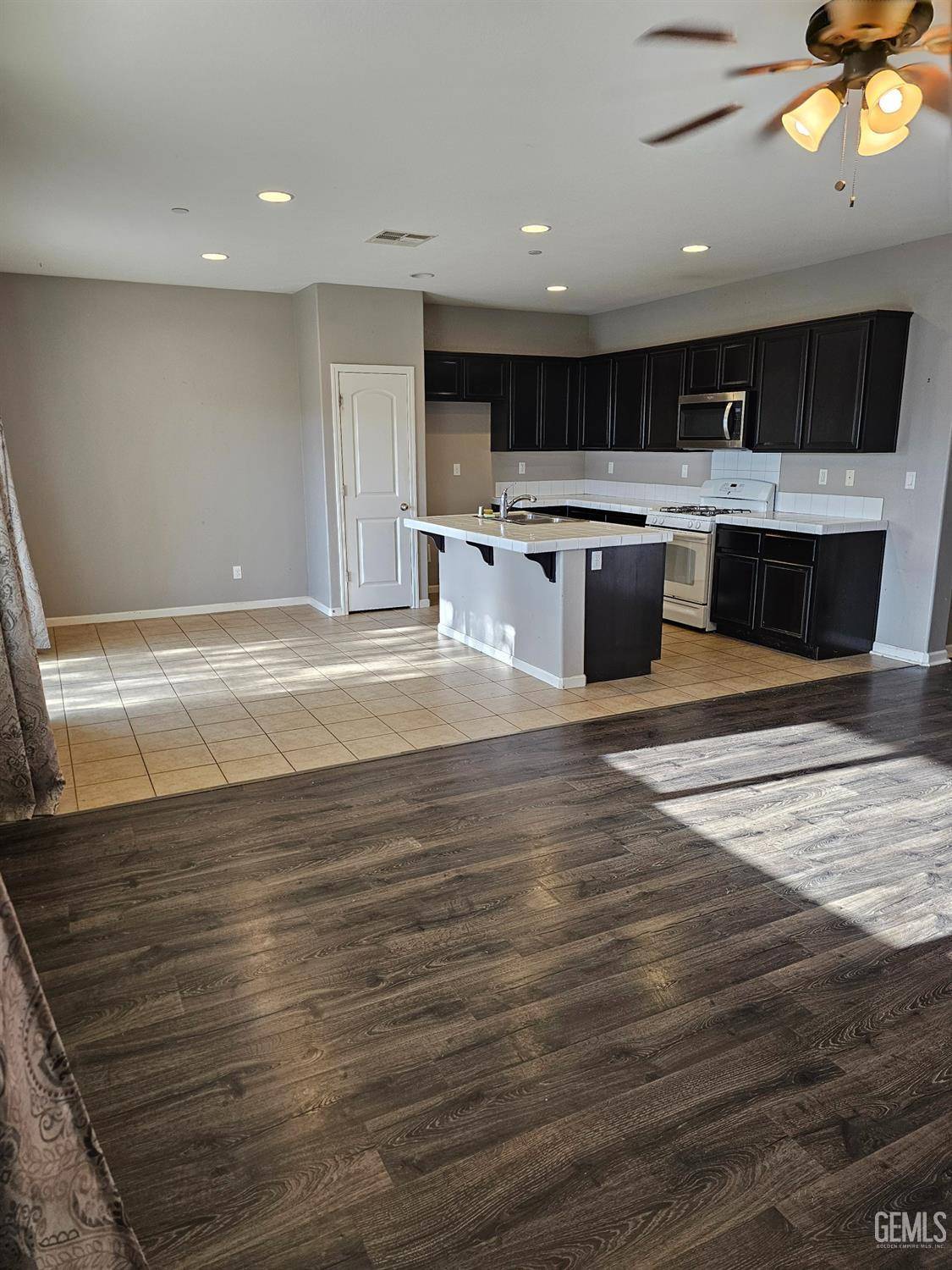 Bakersfield, CA 93306,10450 Avignon Way