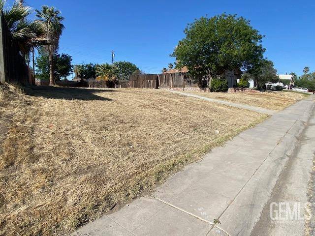 Bakersfield, CA 93306,3008 Crestline Road