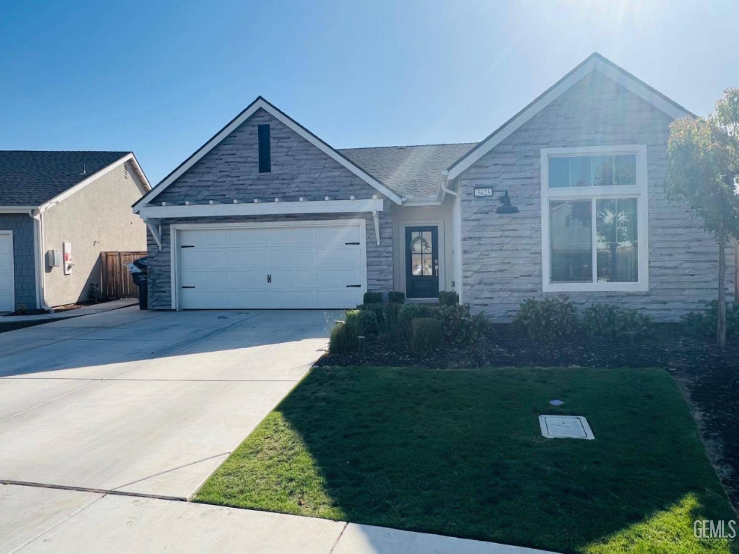 Shafter, CA 93263,3423 Twin Knolls Lane