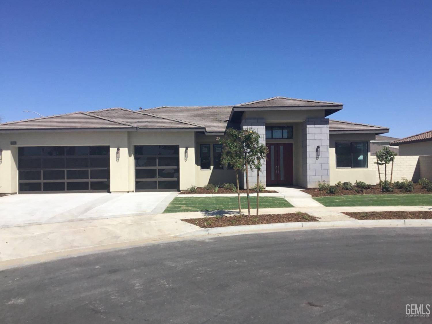 Bakersfield, CA 93311,3300 Jardineire Lane