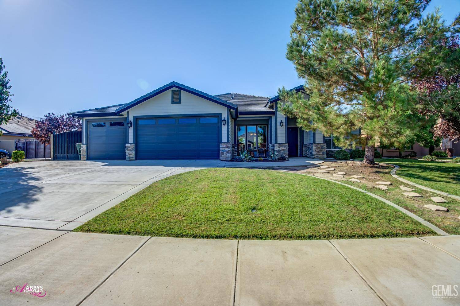 Bakersfield, CA 93314,14507 Evadell Court