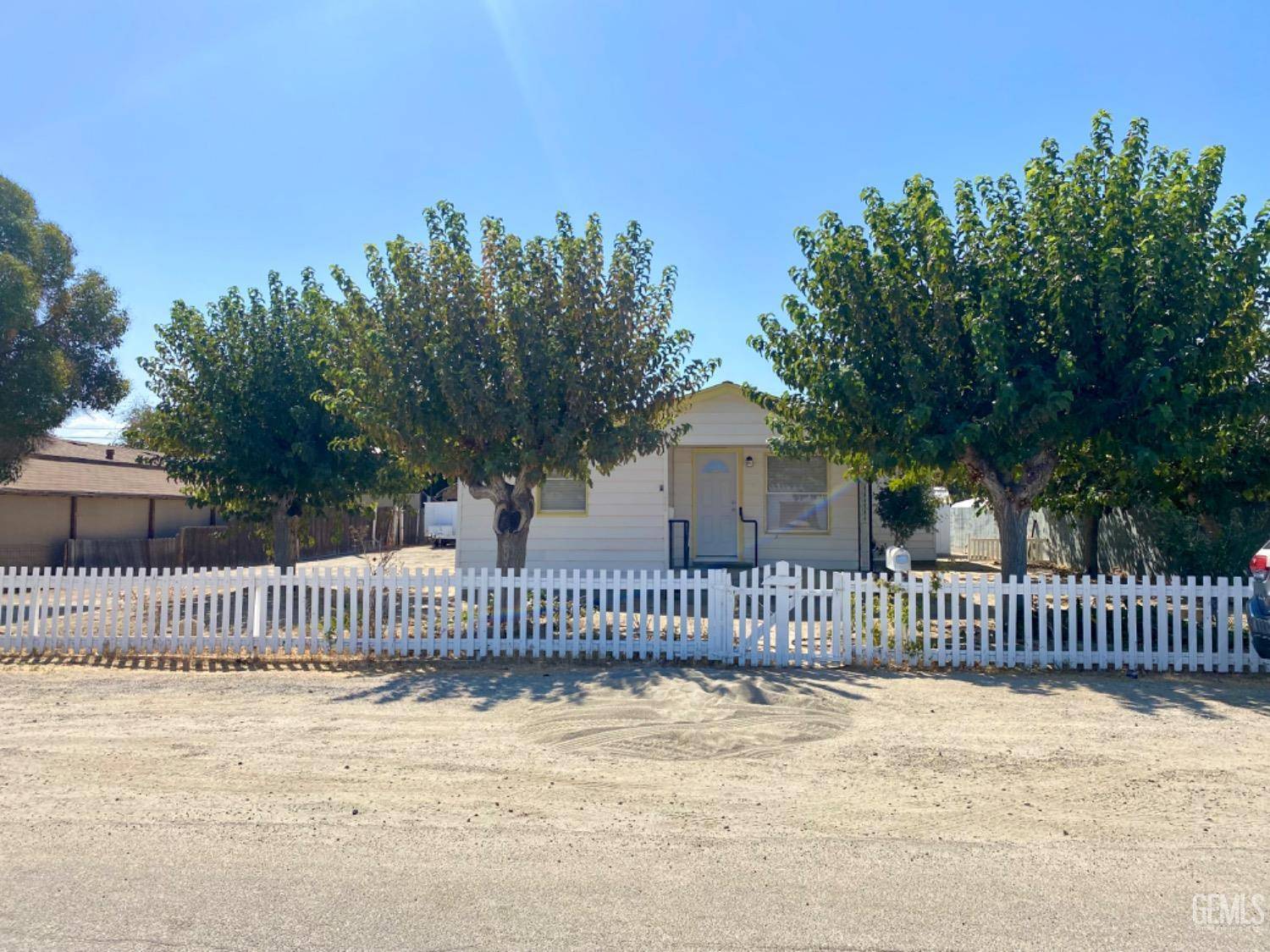 Taft, CA 93268,817 Pierce Street