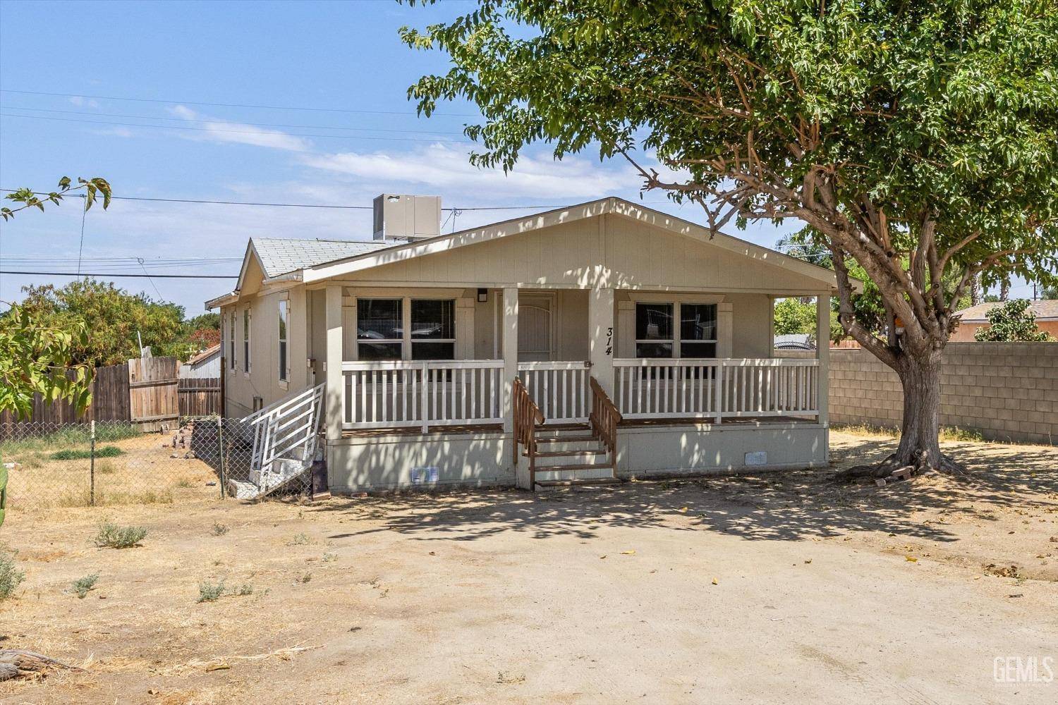 Taft, CA 93268,314 Lierly