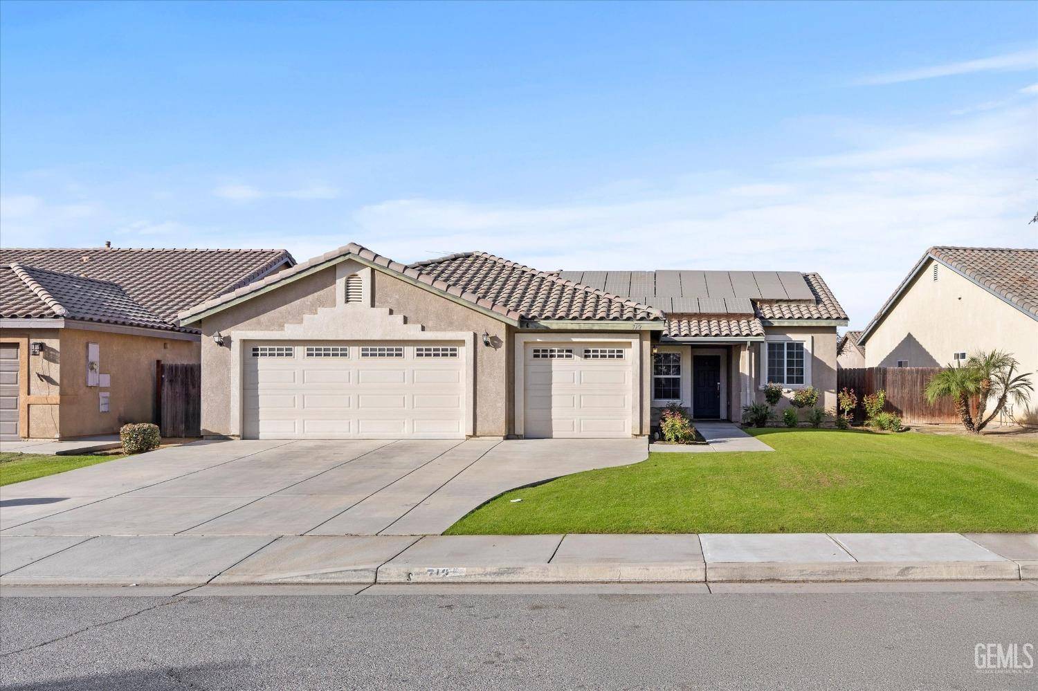 Mc Farland, CA 93250,712 Misty Avenue