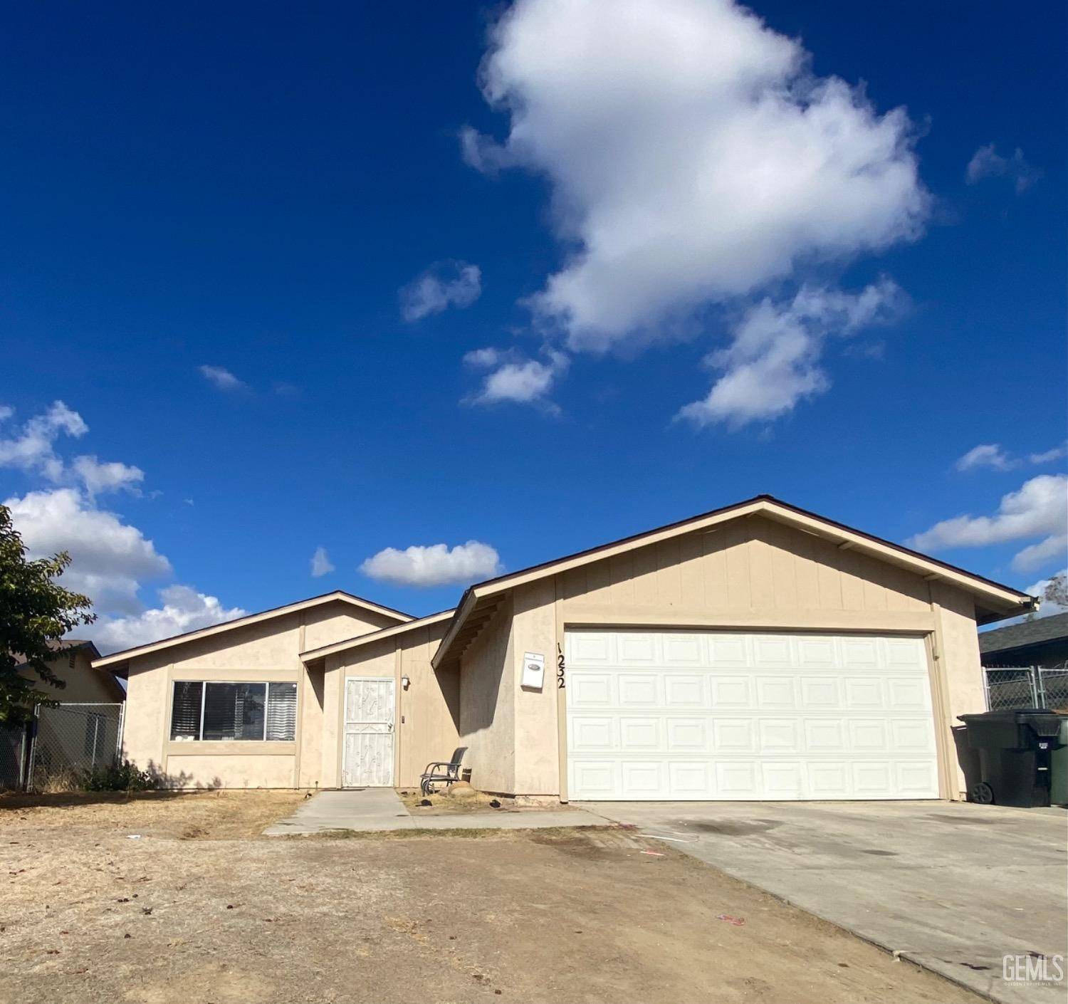 Wasco, CA 93280,1232 Iris Street