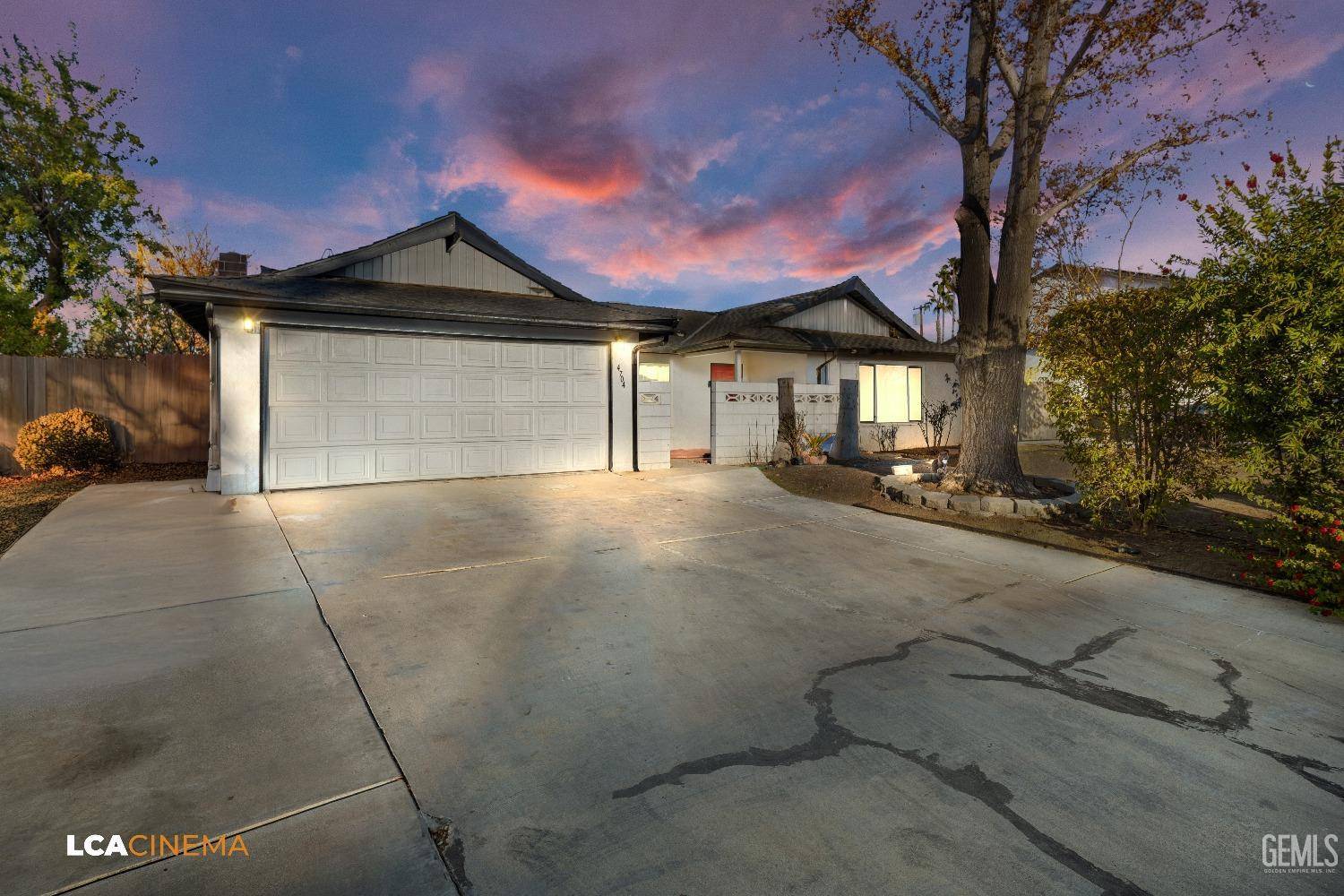 Bakersfield, CA 93309,4704 Flicker Drive