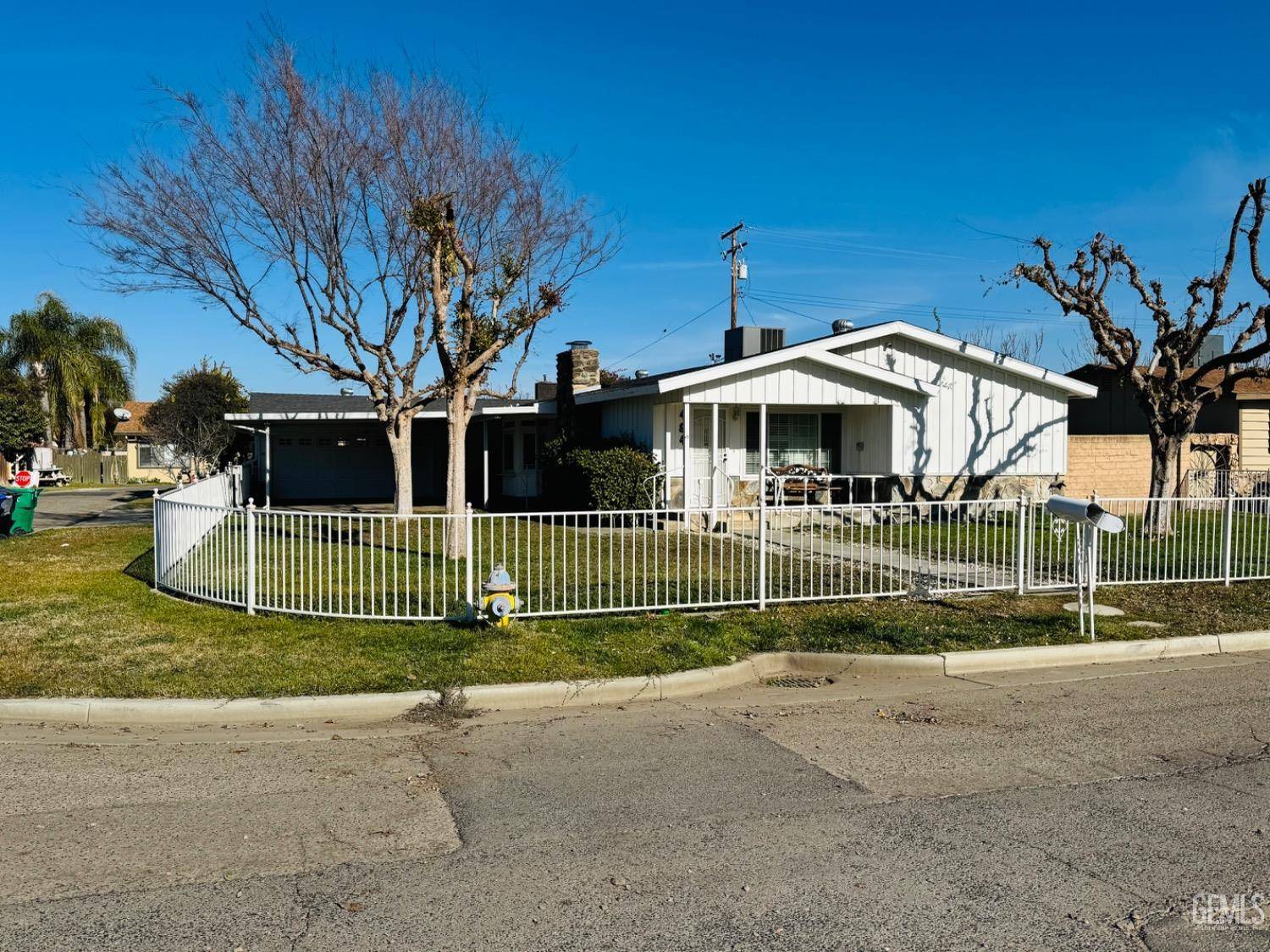 Porterville, CA 93257,494 Montgomery Avenue