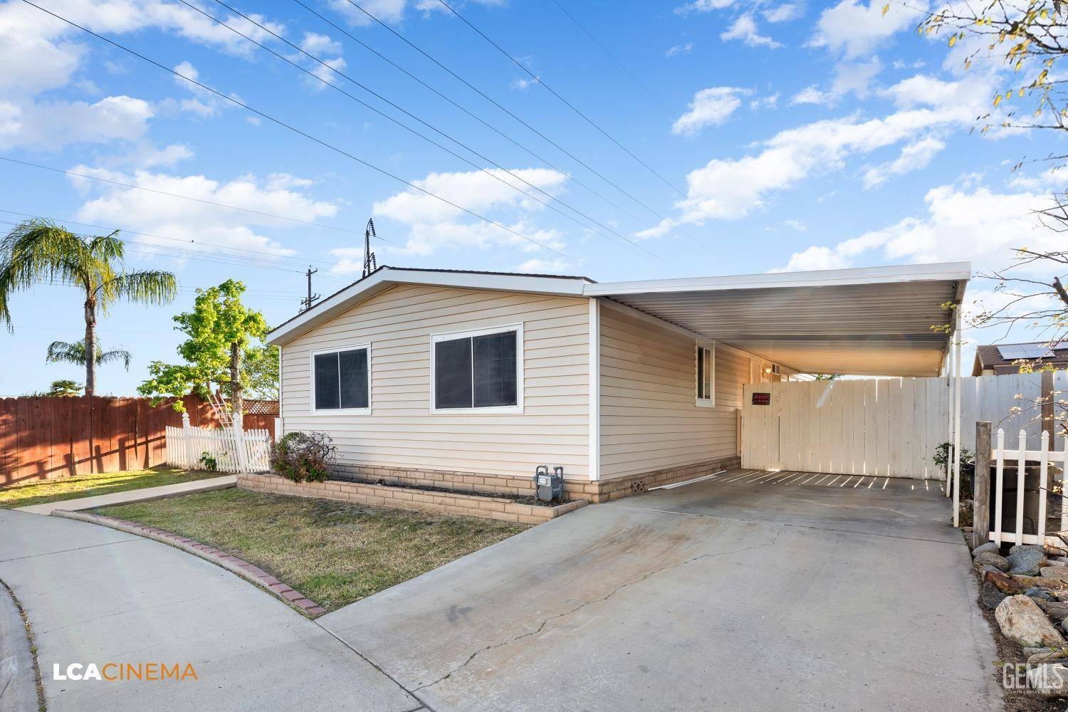 Bakersfield, CA 93313,4413 Estate Street